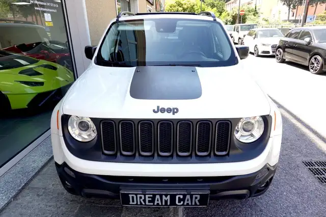 Jeep Renegade view 6