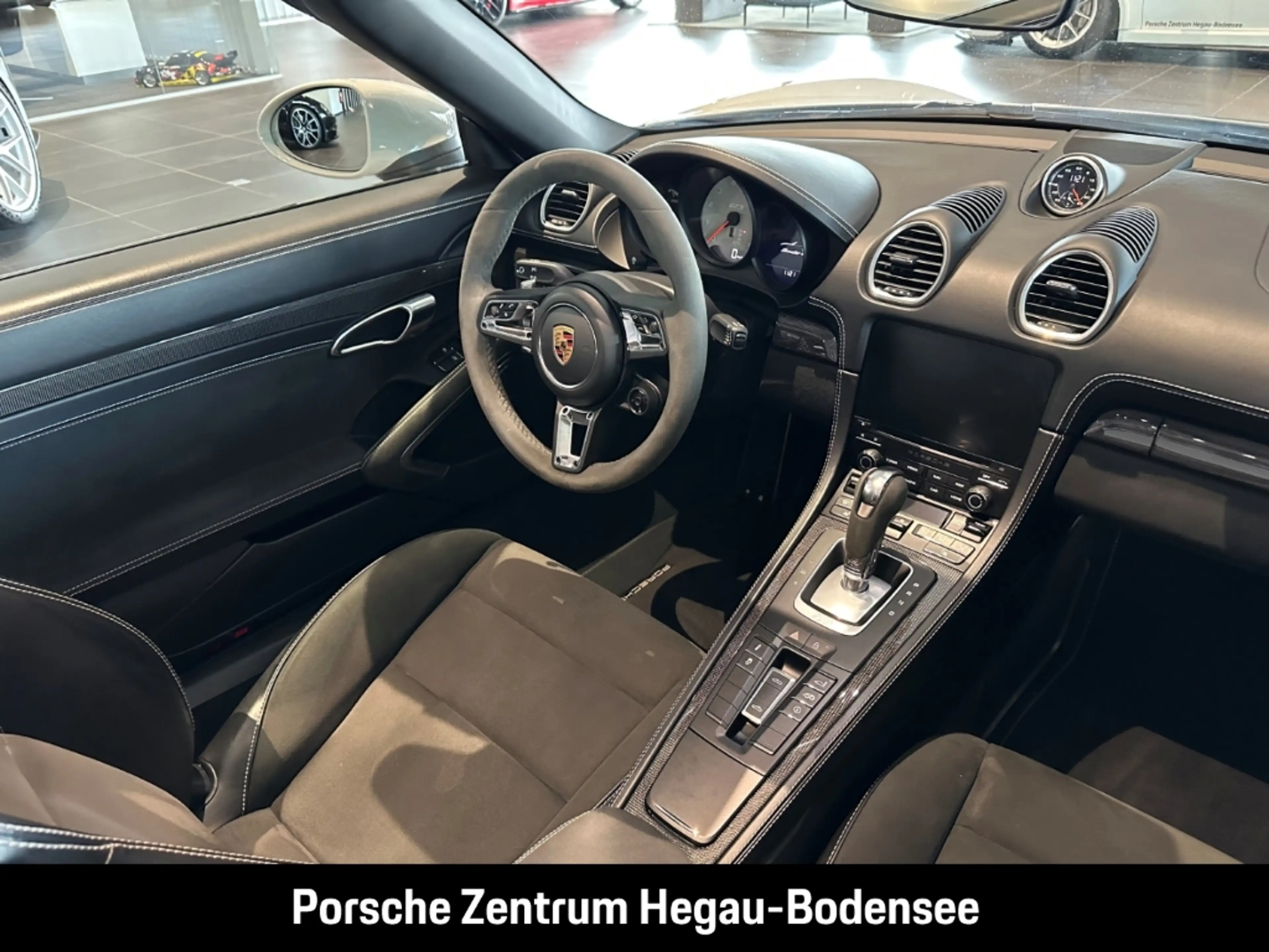 Porsche Boxster 718 GTS Race-Tex/Burmester/Xenon — photo 10