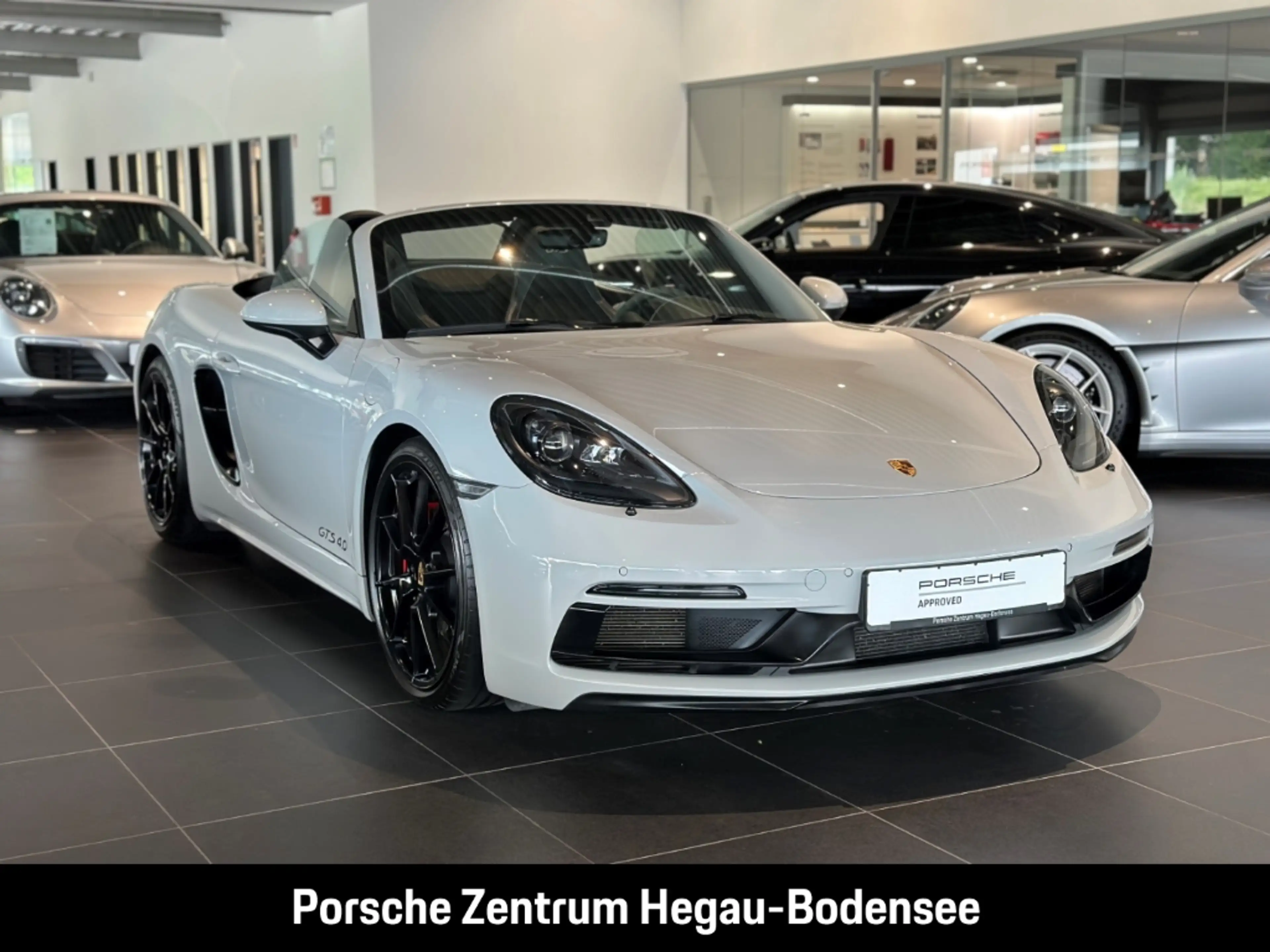 Porsche Boxster 718 GTS Race-Tex/Burmester/Xenon — photo 12