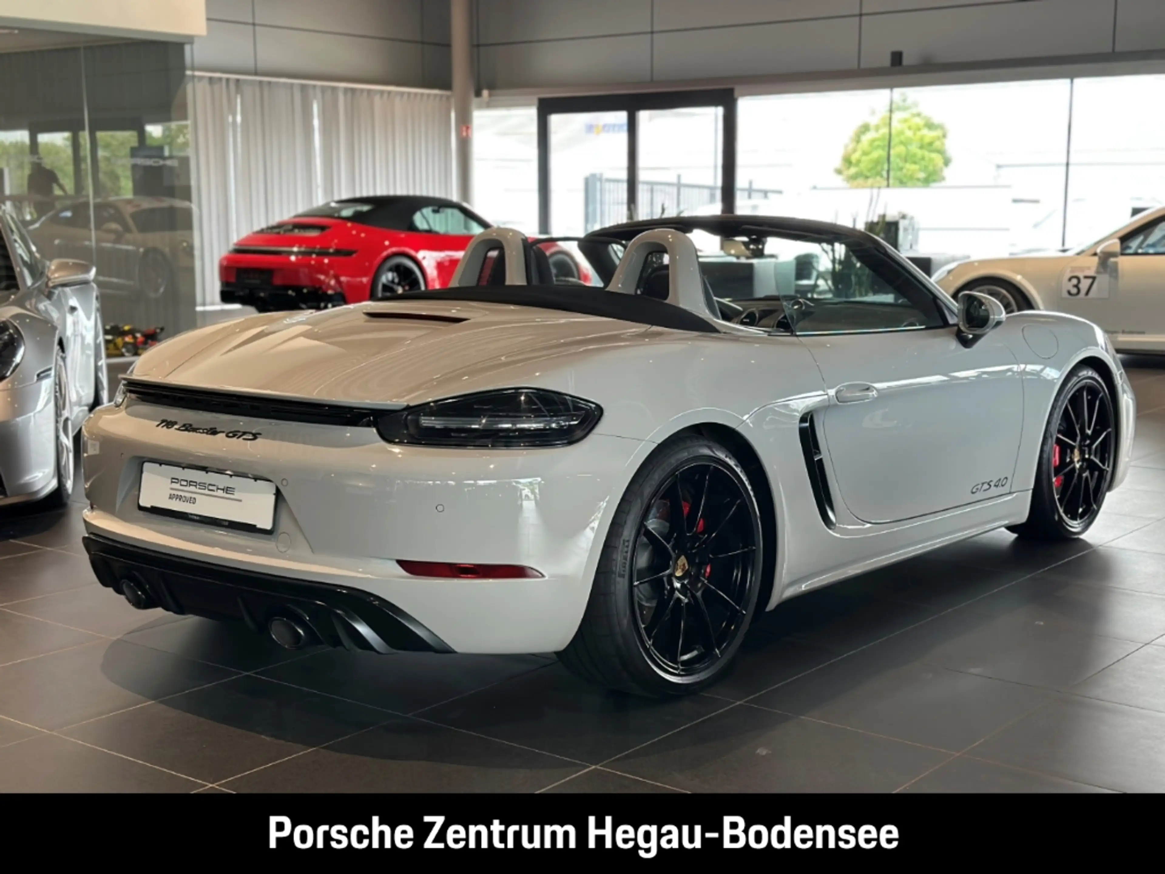 Porsche Boxster 718 GTS Race-Tex/Burmester/Xenon — photo 2