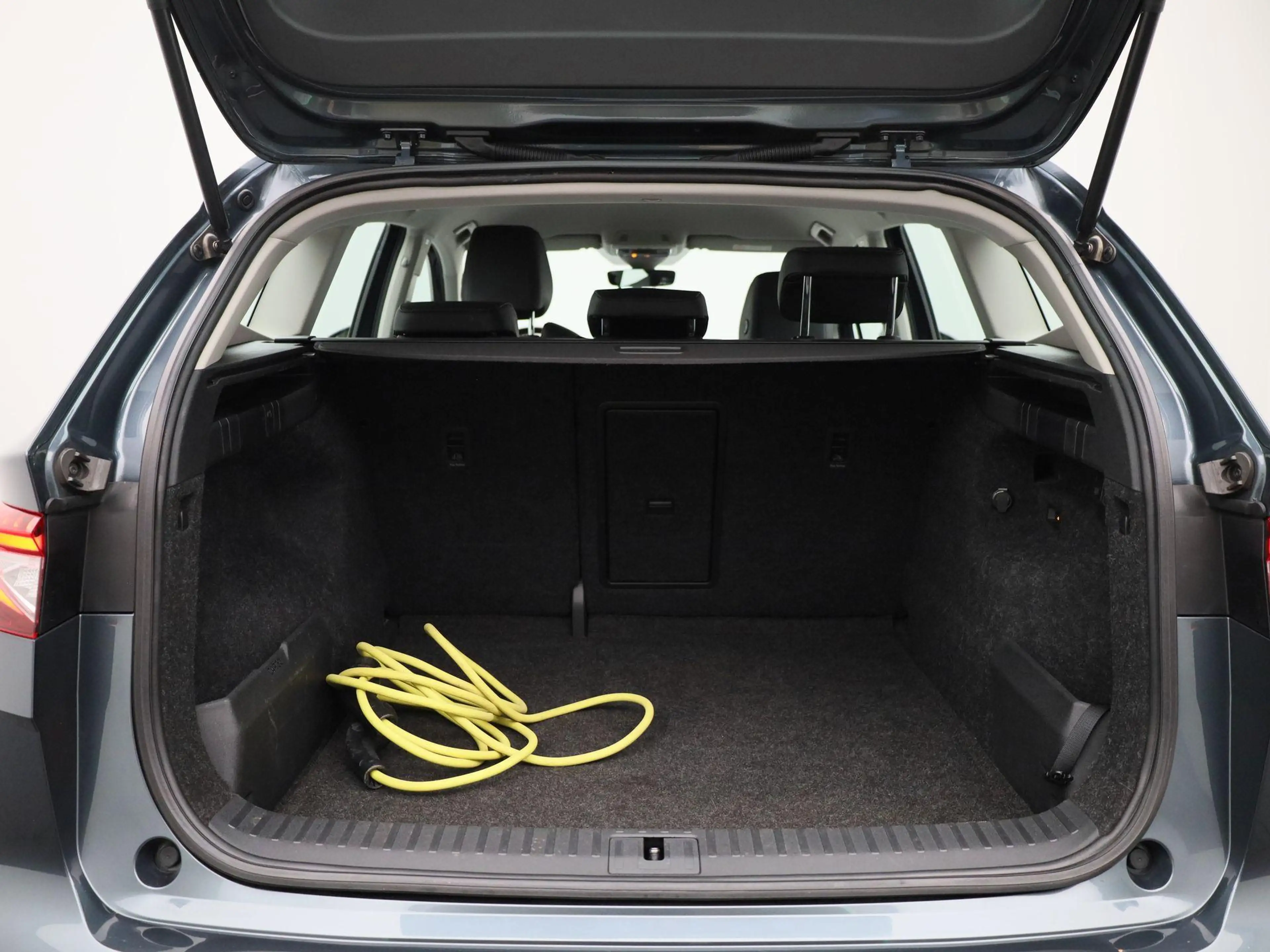 Skoda Enyaq iV 80 — photo 14