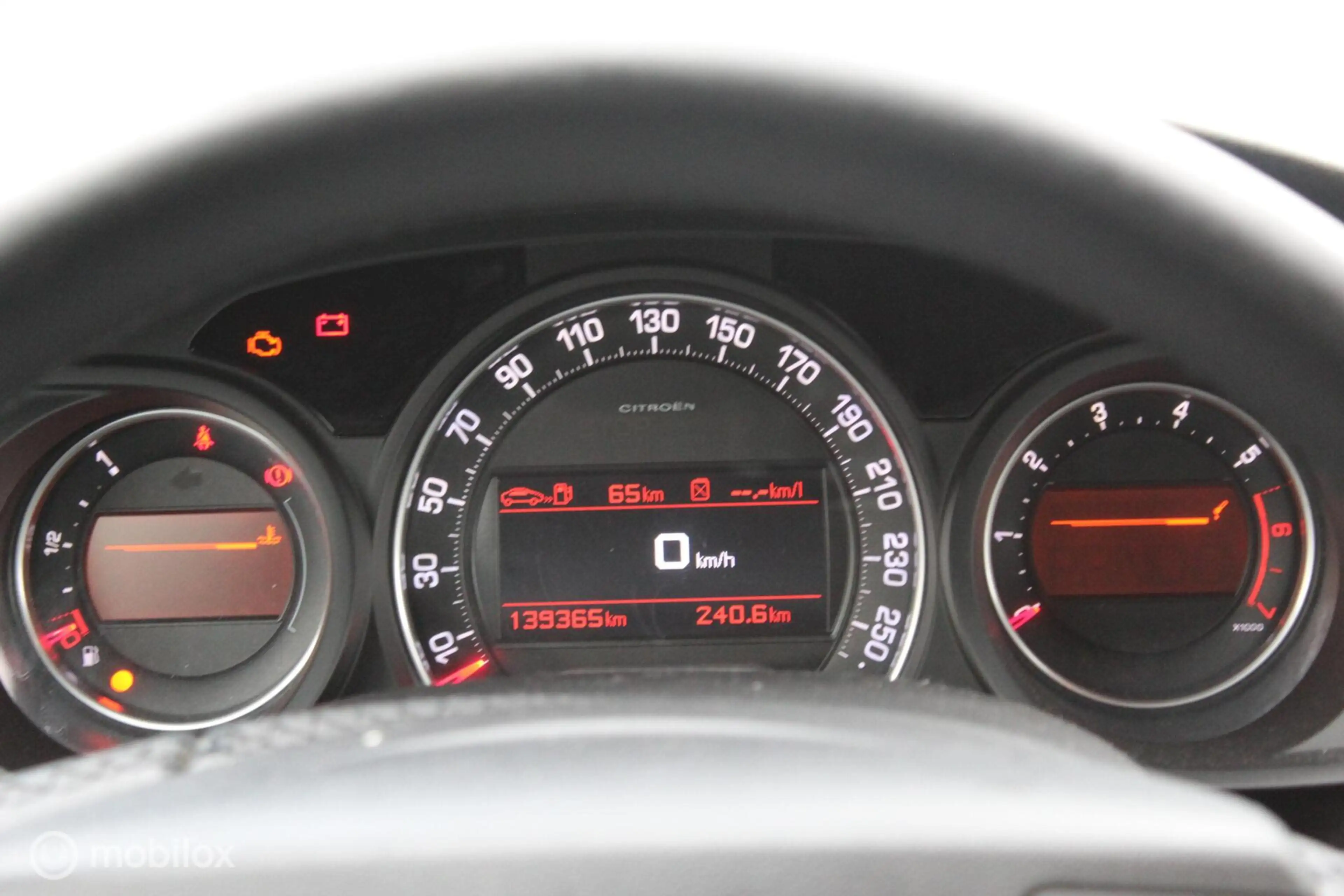 Citroen C5 1.6 THP Exclusive — photo 15