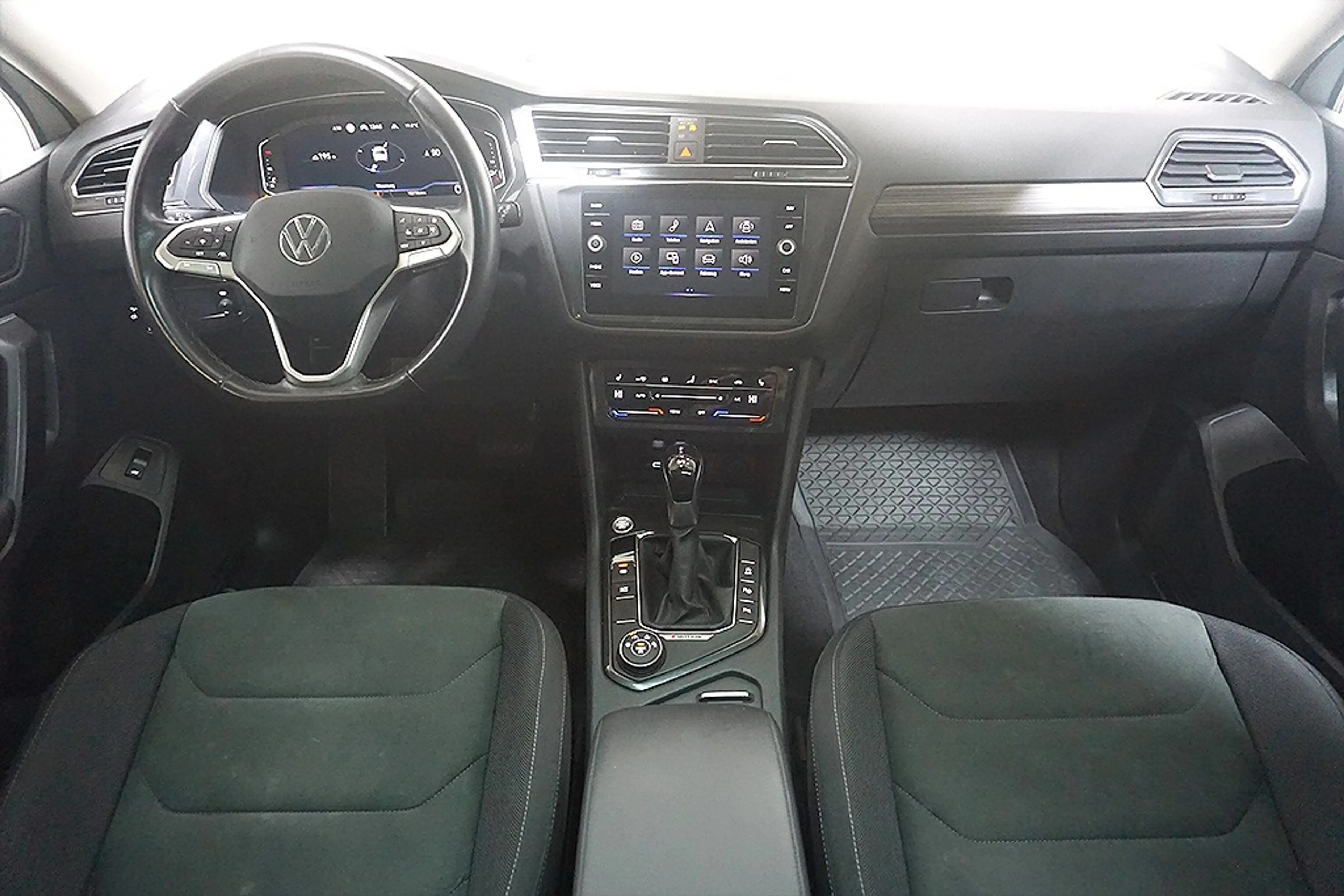 Volkswagen Tiguan Allspace 2.0TDI DSG Elegance 4M Navi Pano — photo 10