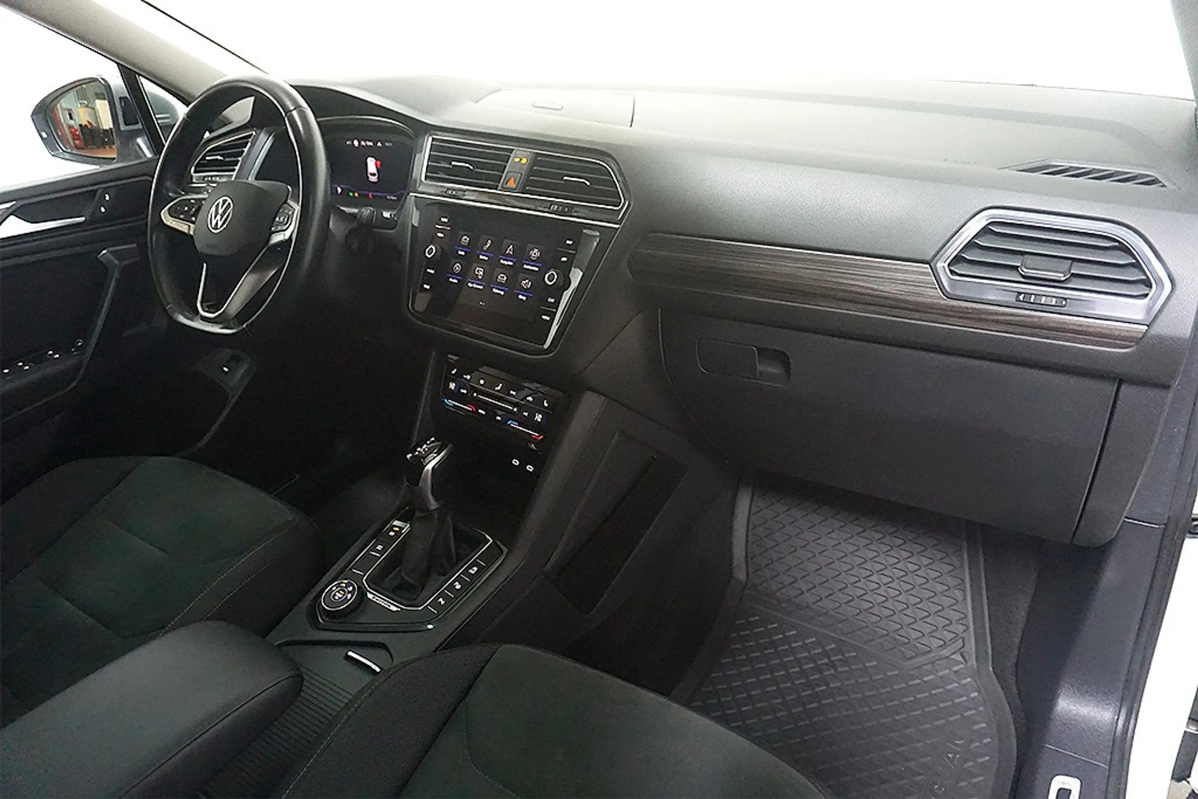 Volkswagen Tiguan Allspace 2.0TDI DSG Elegance 4M Navi Pano — photo 12