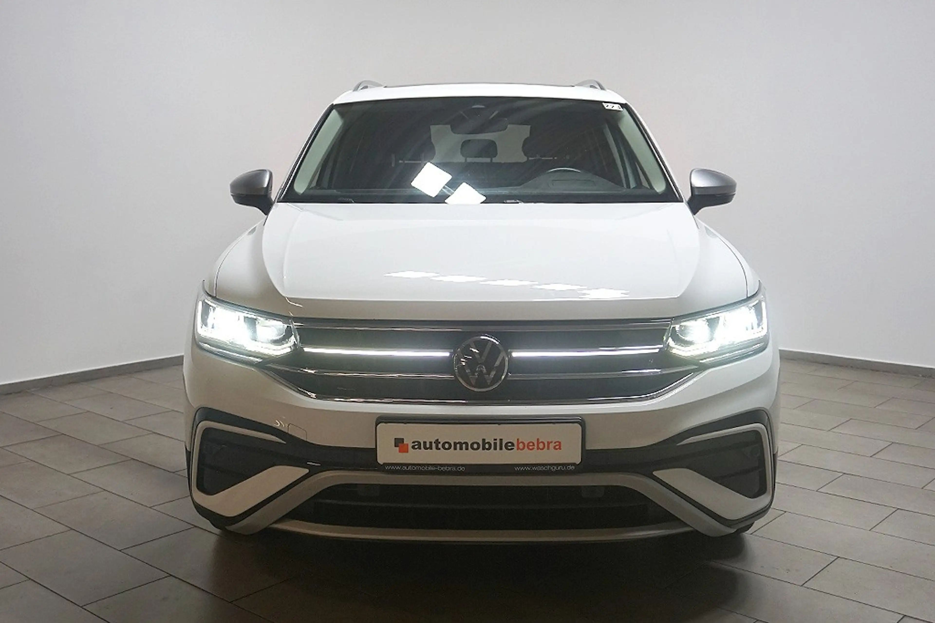 Volkswagen Tiguan Allspace 2.0TDI DSG Elegance 4M Navi Pano — photo 2