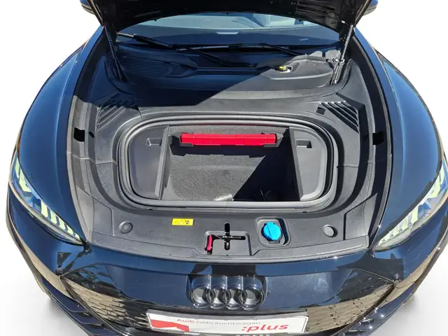 Audi E-Tron GT view 12