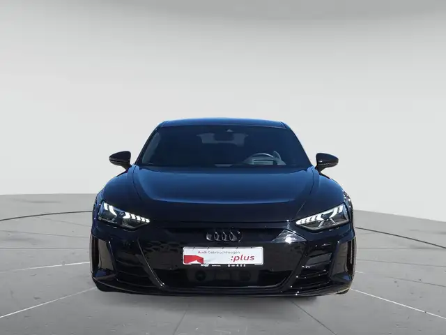 Audi E-Tron GT view 2