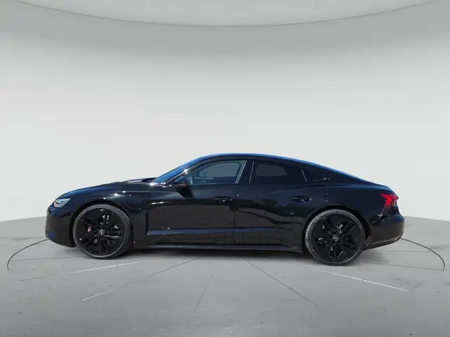 Audi E-Tron GT view 6