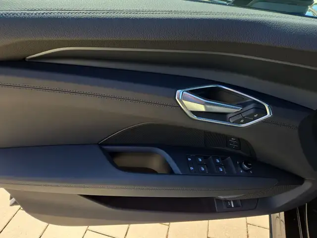 Audi E-Tron GT view 17