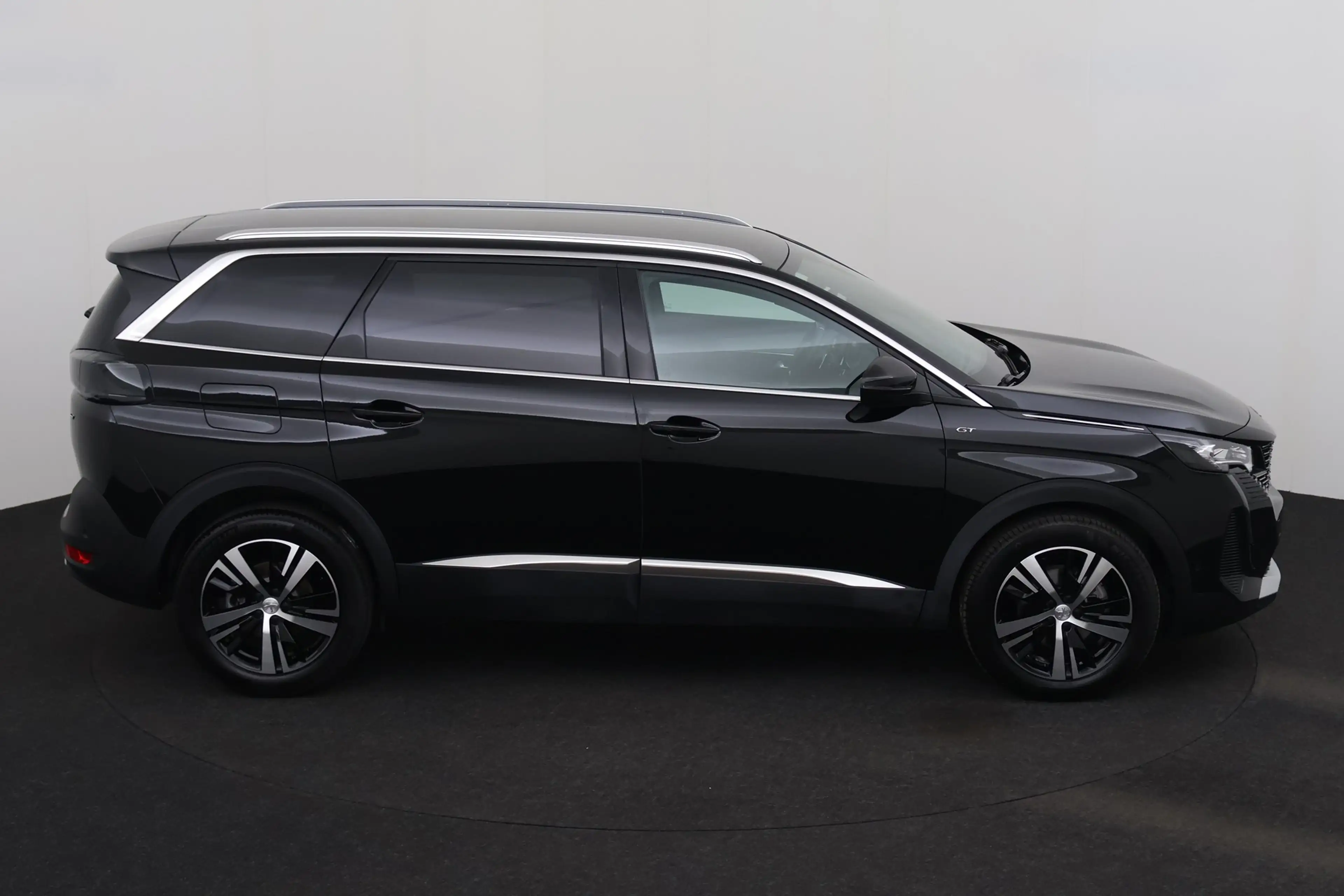 Peugeot 5008 1.2i EAT8 GT-LINE + A/T + 7PL. + GPS + CARPLAY + C — photo 5