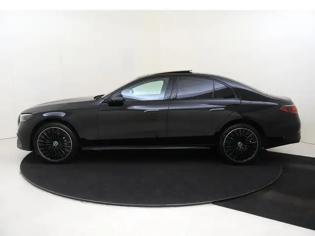 Mercedes-Benz E-Class view 8