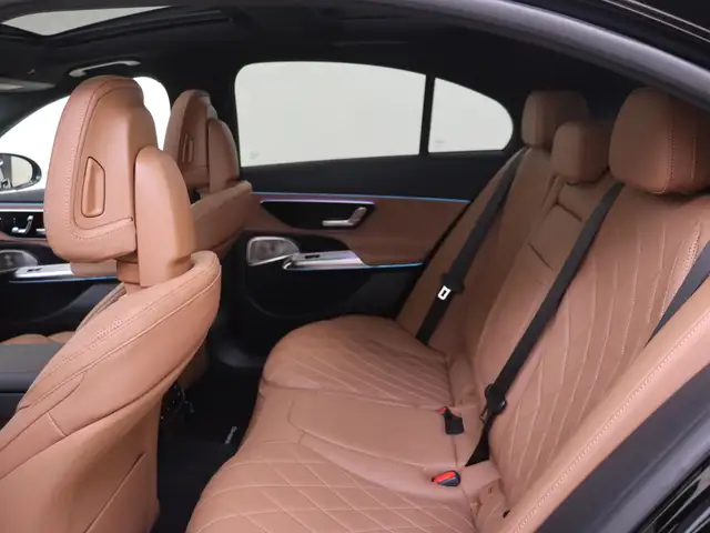Mercedes-Benz E-Class view 12