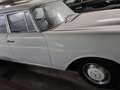 Oldtimer Mercedes Benz 200 - thumbnail 11