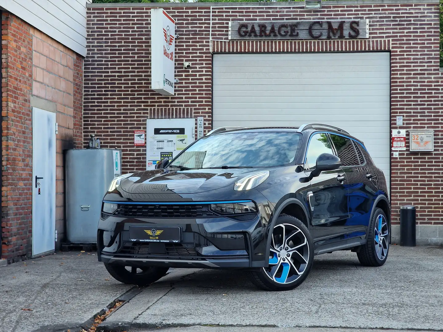 Lynk & Co 01 PLUG in HYBRIDE 360°Camera 2022 17.000km Noir - 1