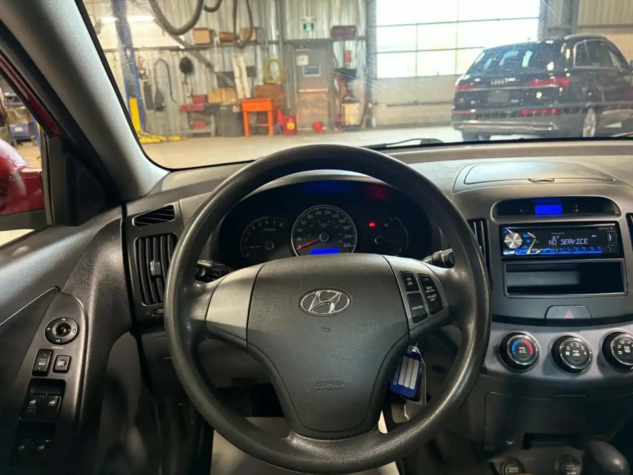 Hyundai ELANTRA снимка Hyundai ELANTRA