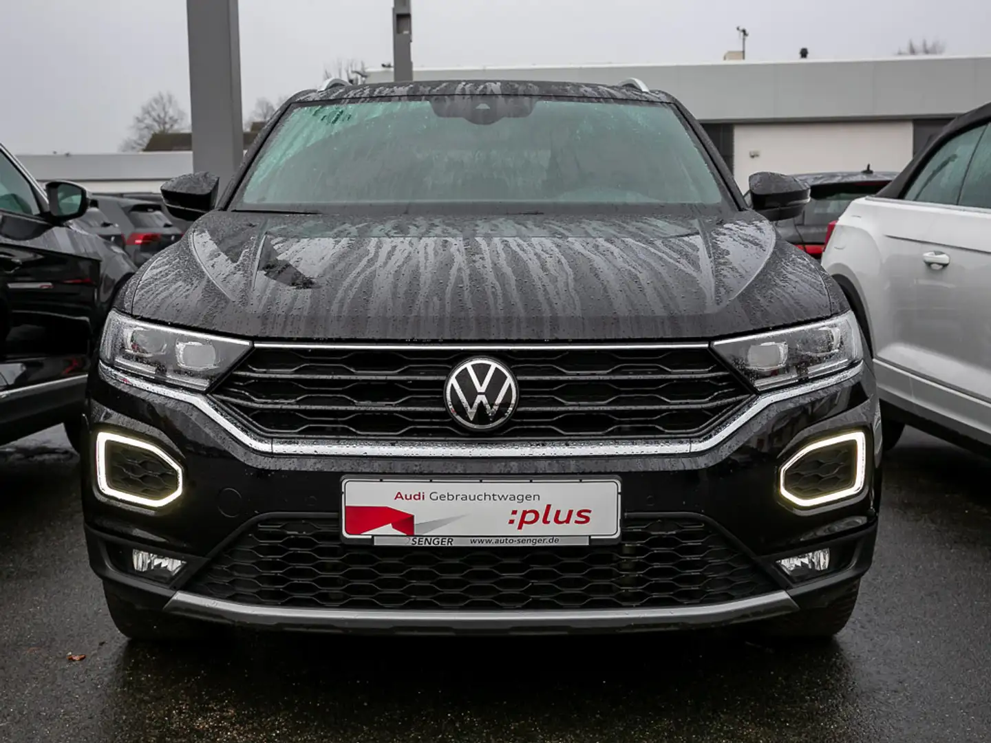 Volkswagen T-Roc 1.5 TSI Sport Pano LED PDC APP-Connect Schwarz - 2