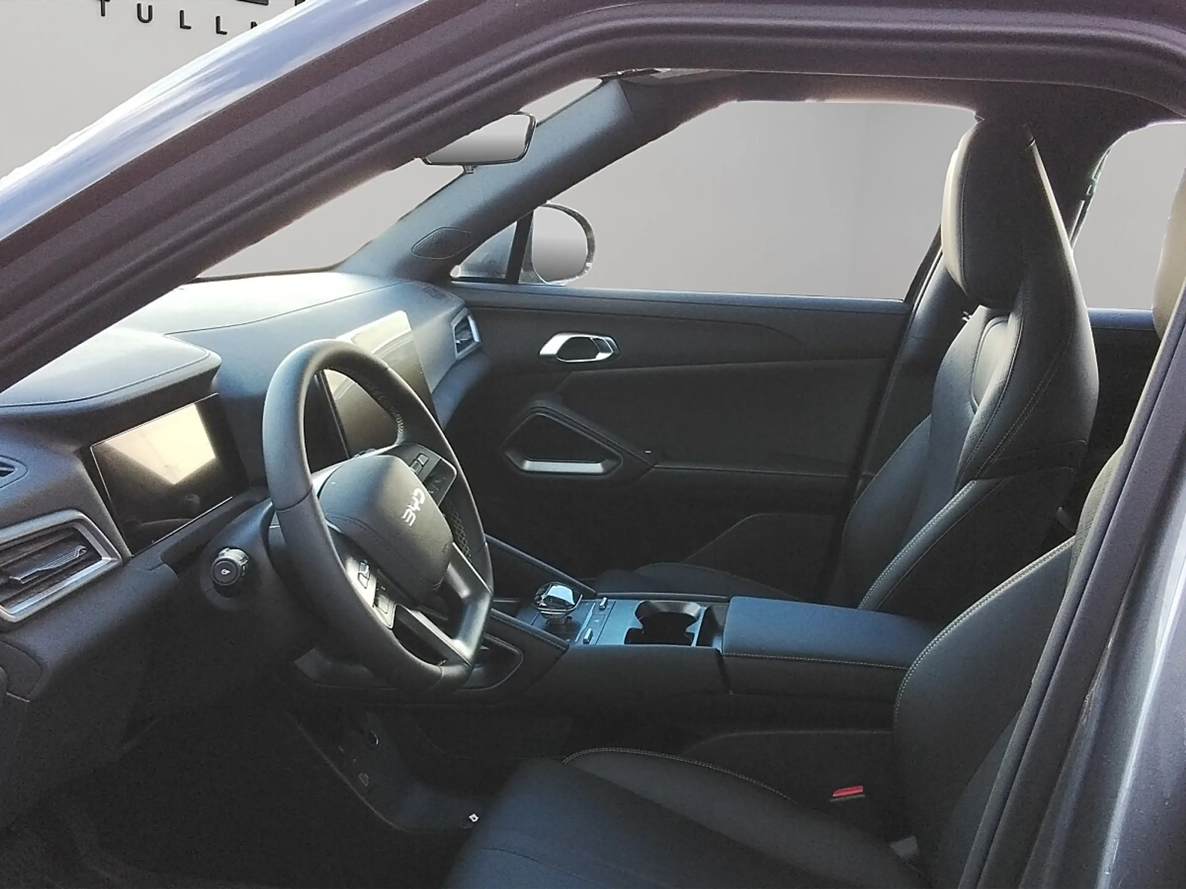BYD Atto 2 Atto2 DM-i PHEV 18kWh Boost Österreich Paket — photo 5