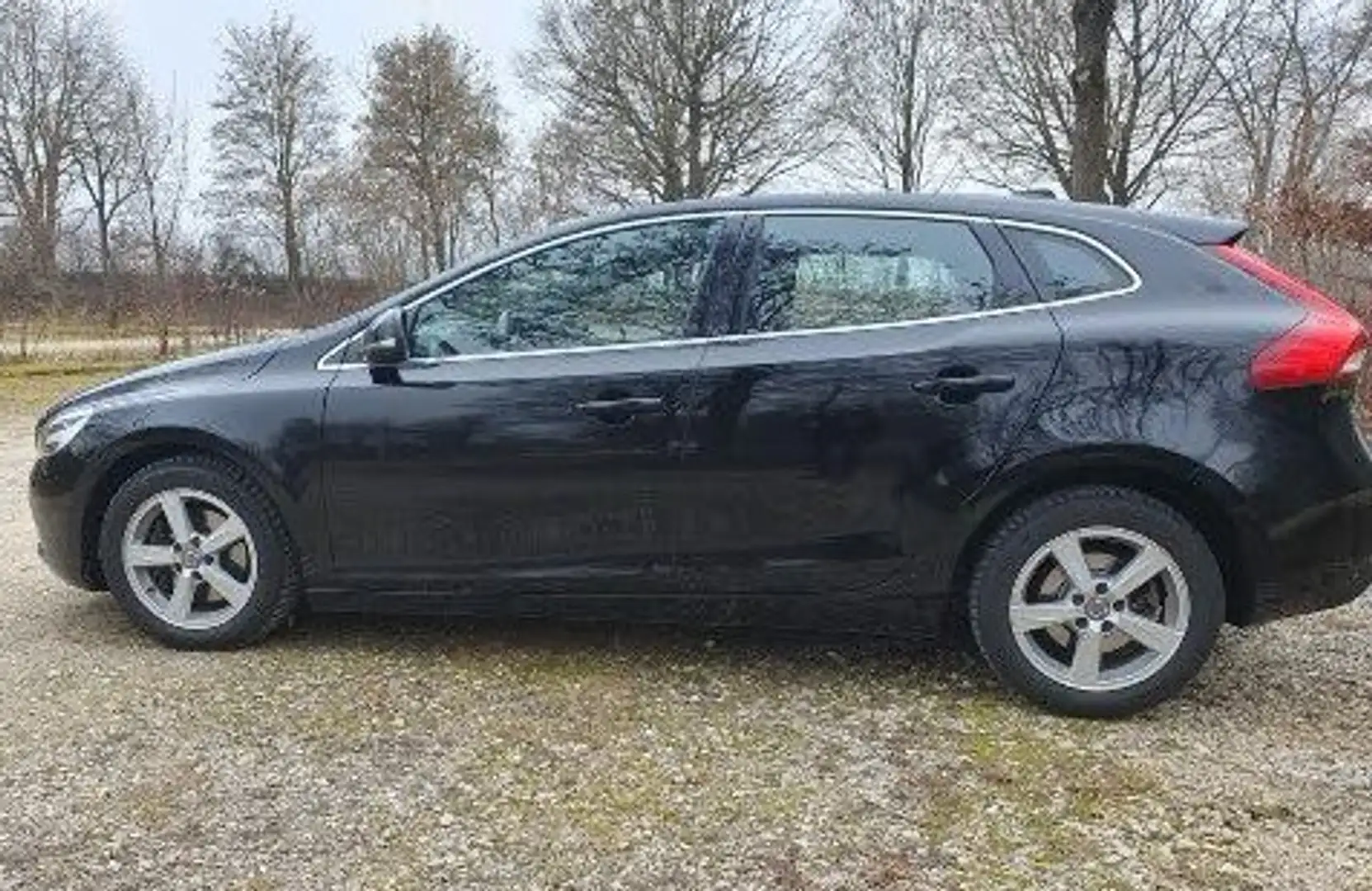 Volvo V40 V40 T2 Inscription Schwarz - 2