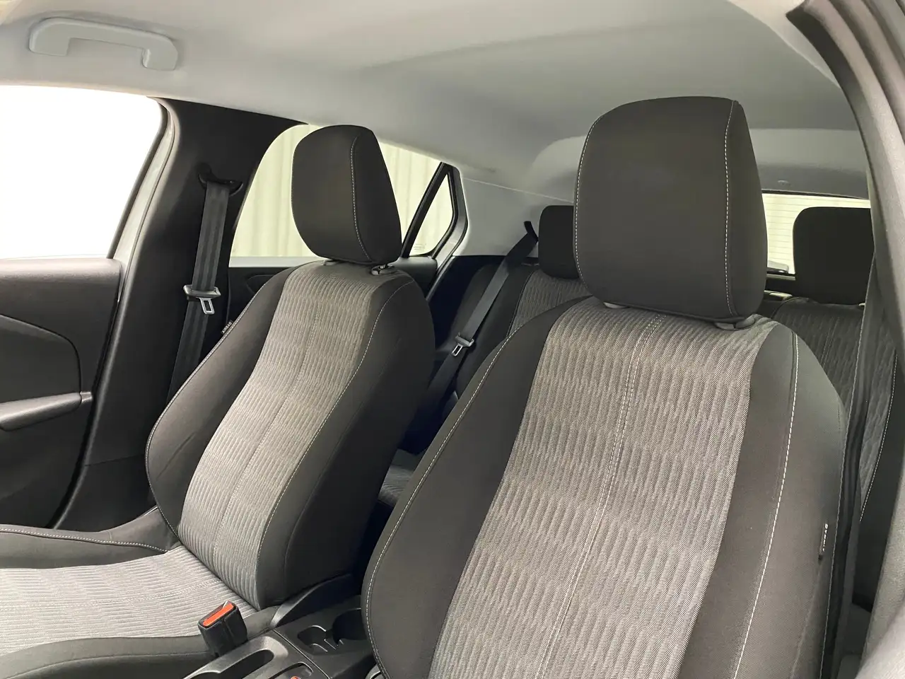 Opel Corsa F 1.2 Edition Winterpaket Navigation 40