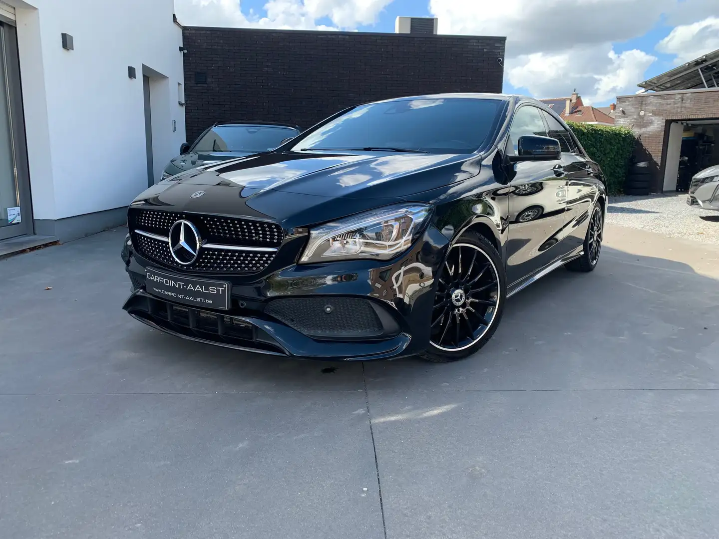 Mercedes-Benz CLA 180 CLA 180 7G-DCT AMG Line Garantie Gekeurd Noir - 1