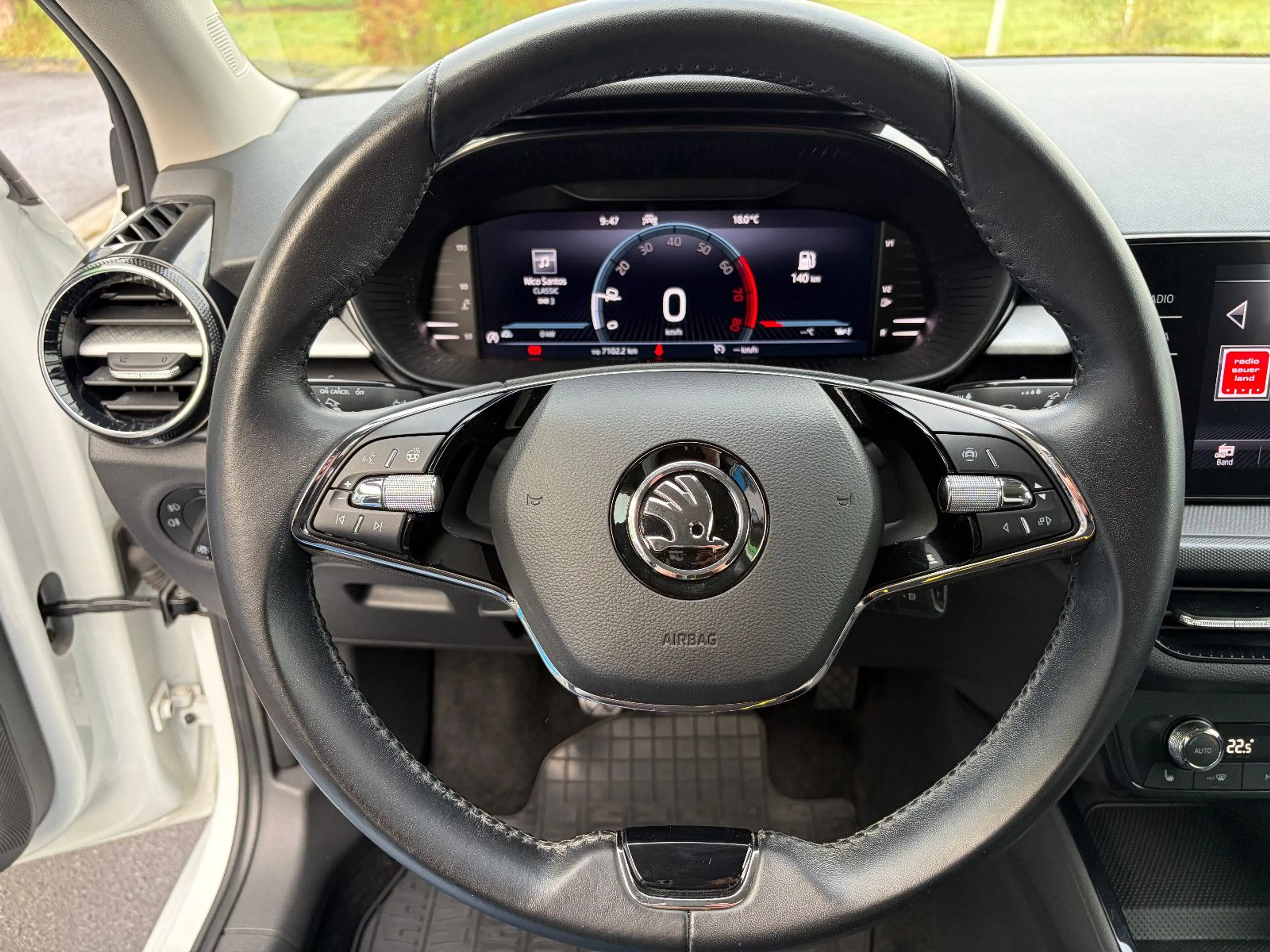 Skoda Fabia 1.0 TSi Ambition LED APPLE CAR ANDROID — photo 16