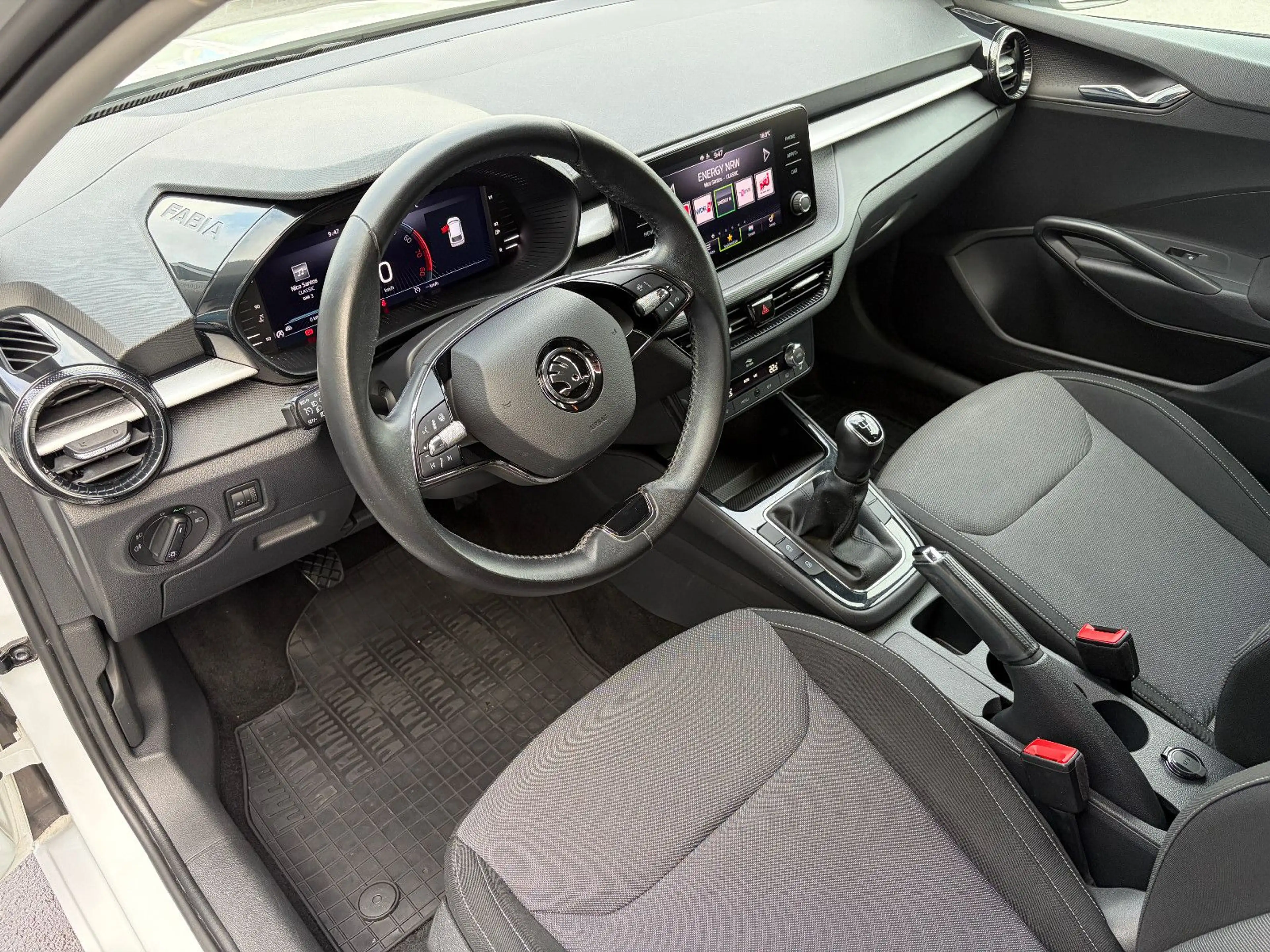 Skoda Fabia 1.0 TSi Ambition LED APPLE CAR ANDROID — photo 15
