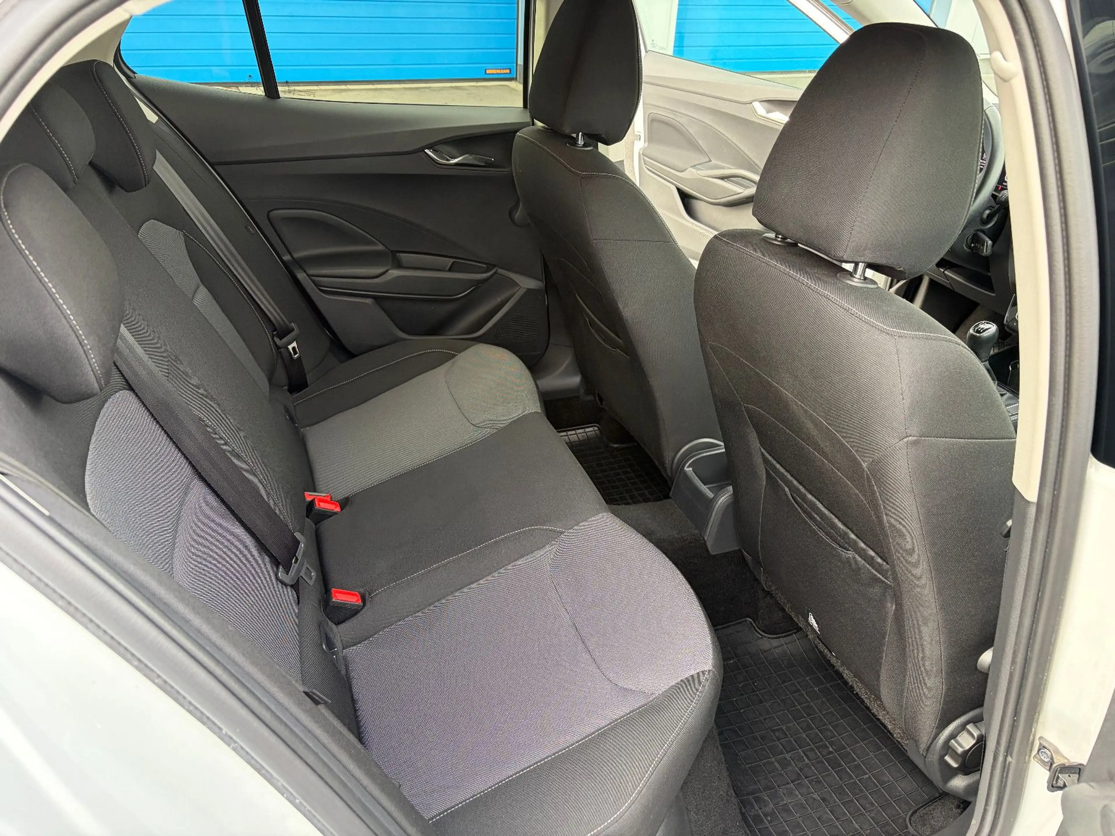Skoda Fabia 1.0 TSi Ambition LED APPLE CAR ANDROID — photo 21