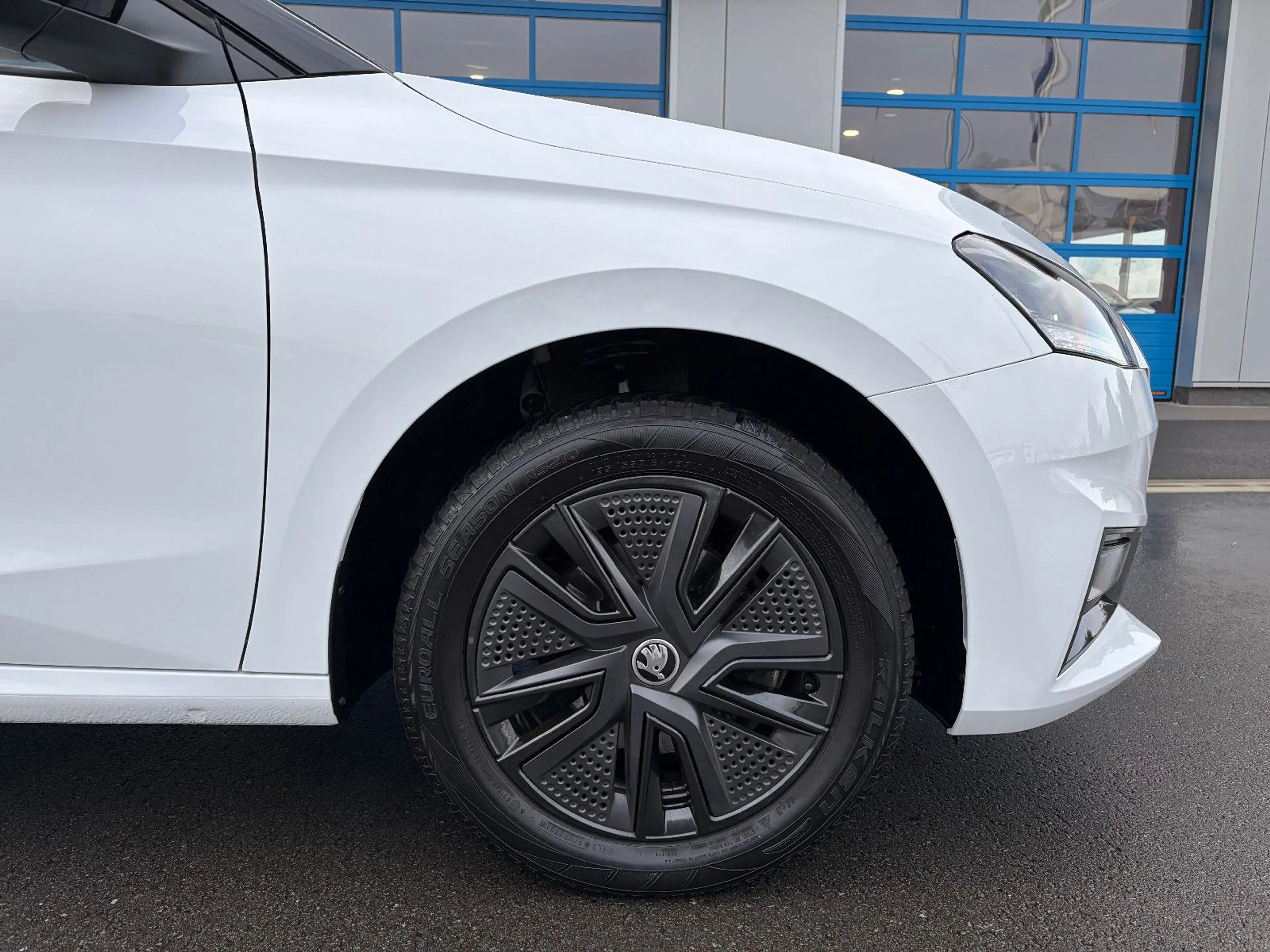 Skoda Fabia 1.0 TSi Ambition LED APPLE CAR ANDROID — photo 4