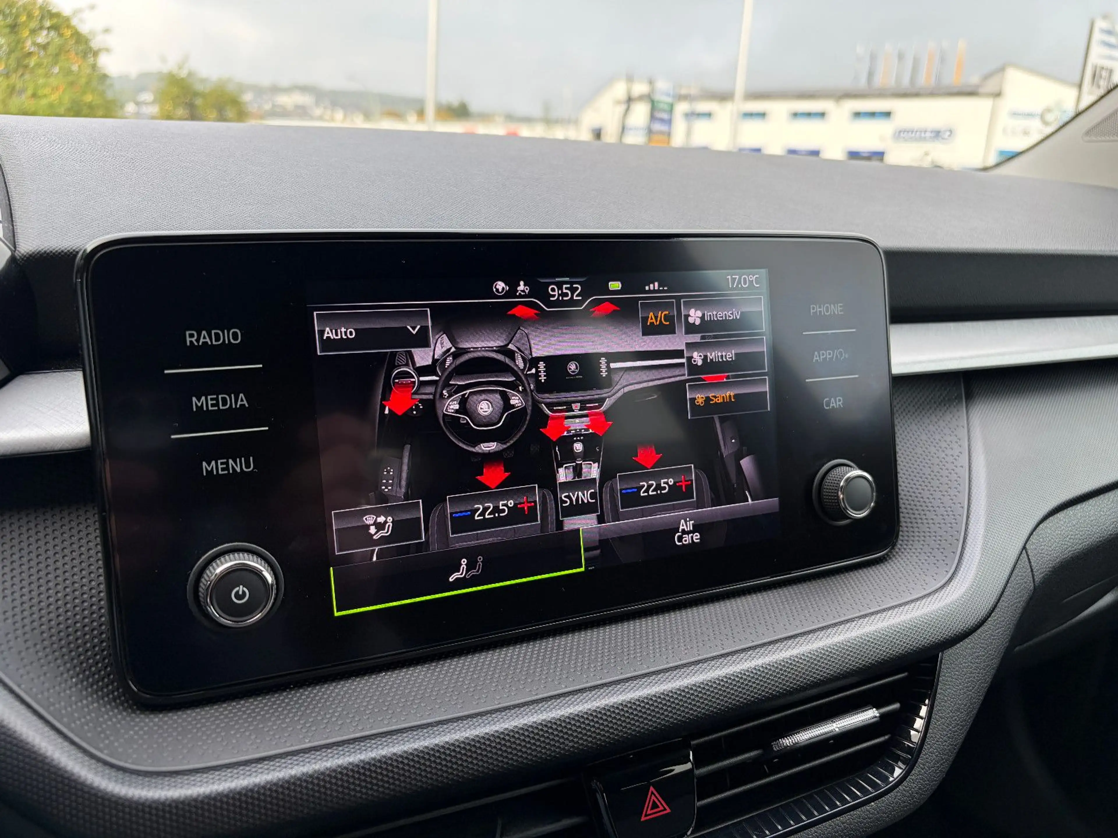 Skoda Fabia 1.0 TSi Ambition LED APPLE CAR ANDROID — photo 35