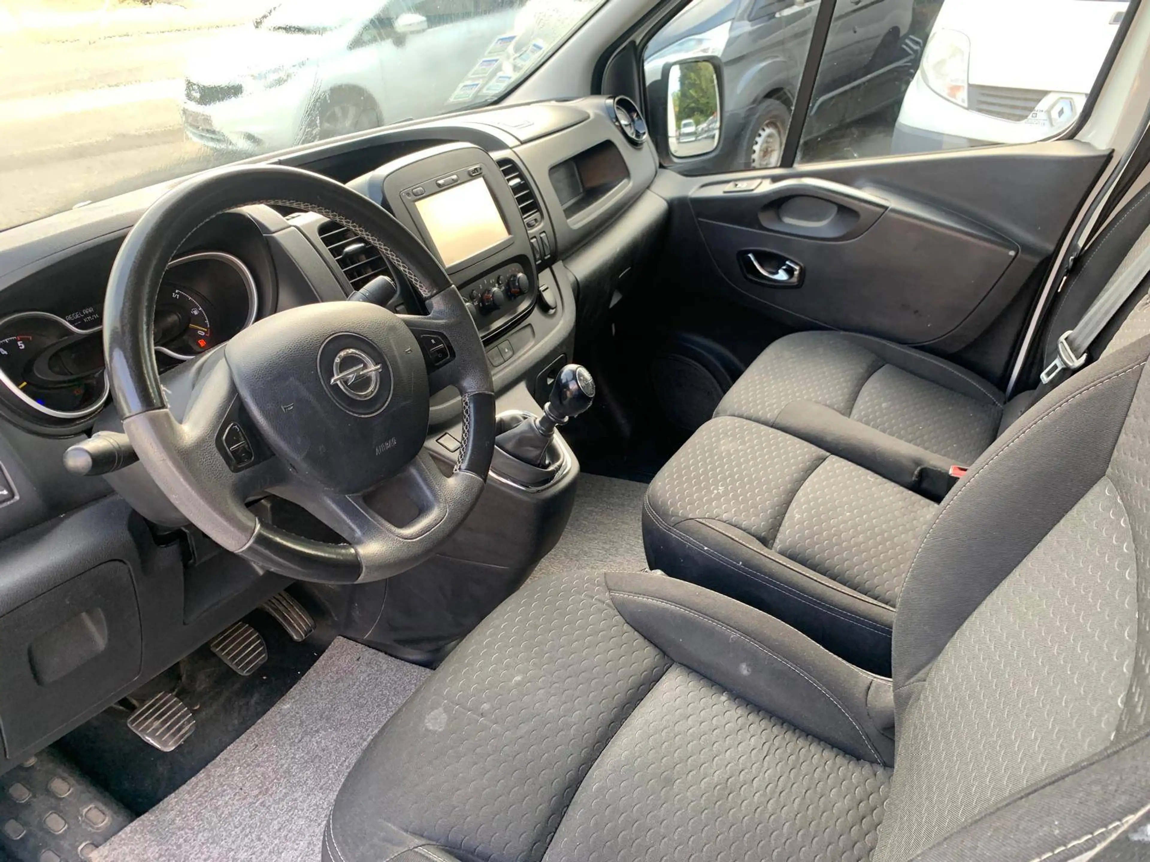 Opel Vivaro 1.6 CDTi L1H1 BiTurbo Eco.Edition Conf. — photo 3