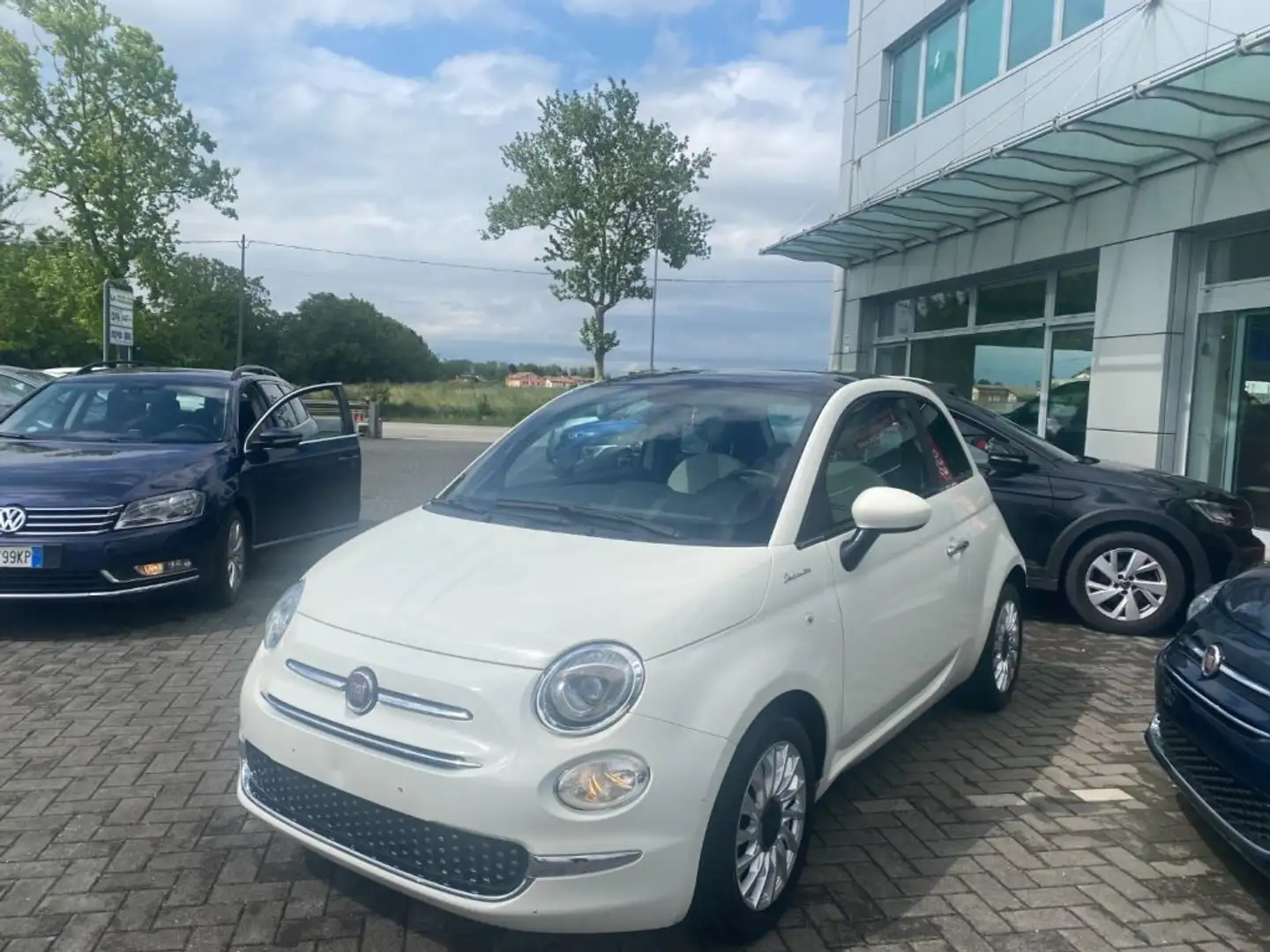 Fiat 500 1.0 Hybrid Dolcevita x commercianti Weiß - 1