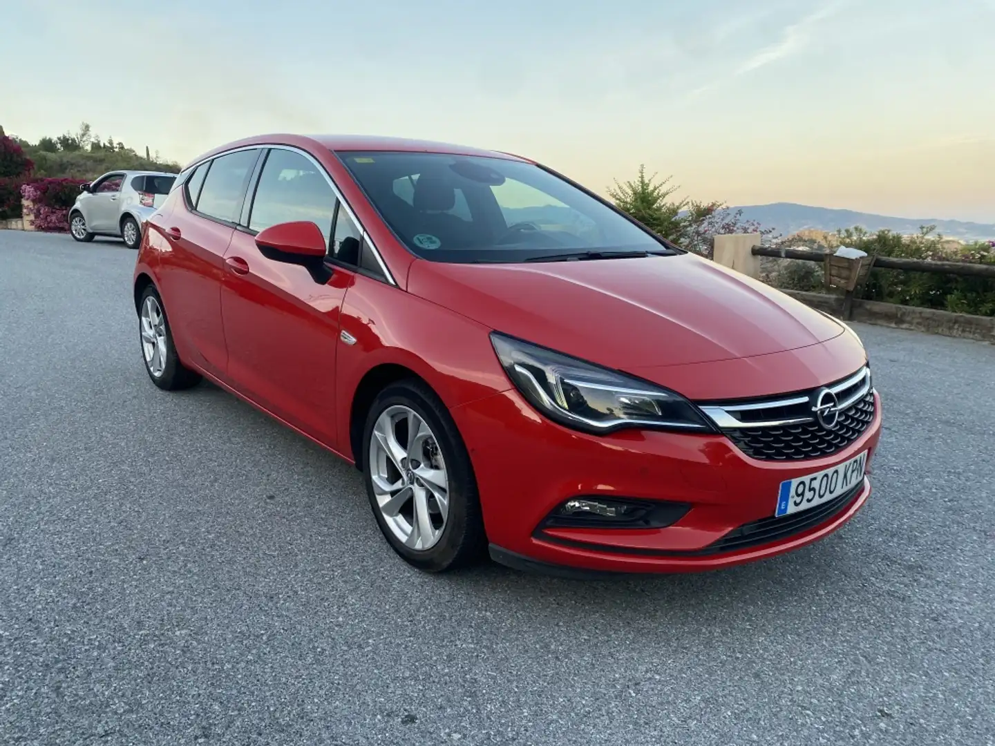 Opel Astra ST 1.4T S/S Selective Pro 150 Aut. Rood - 1