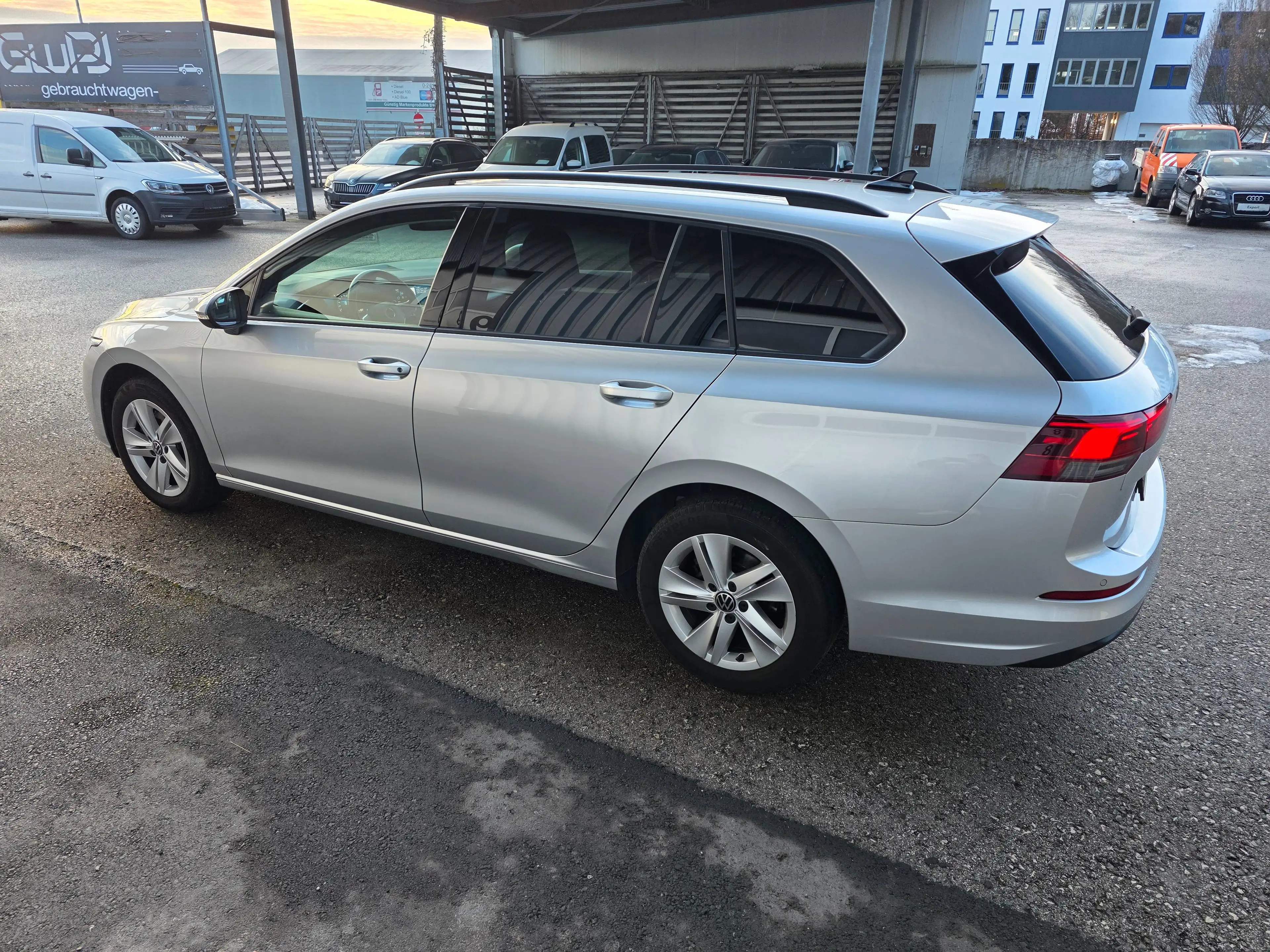 Volkswagen Golf Variant life — photo 4