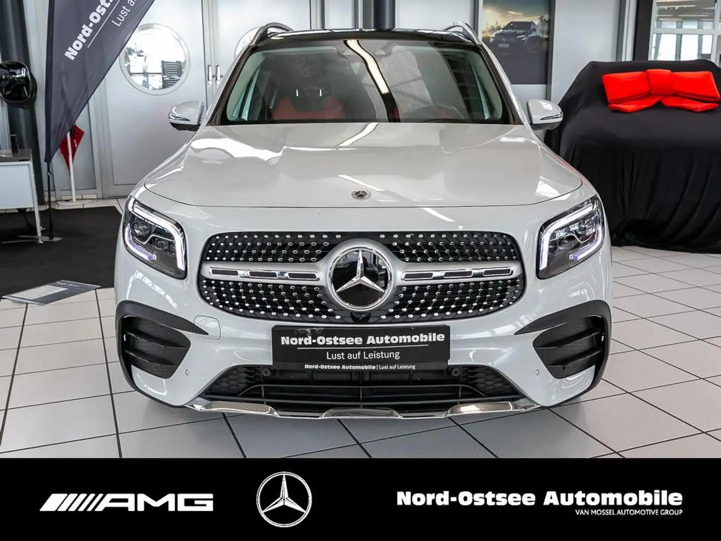 Mercedes-Benz GLB 220 d 4M AMG PANO 360° KEYLESS DISTR MEMORY Blanc - 2