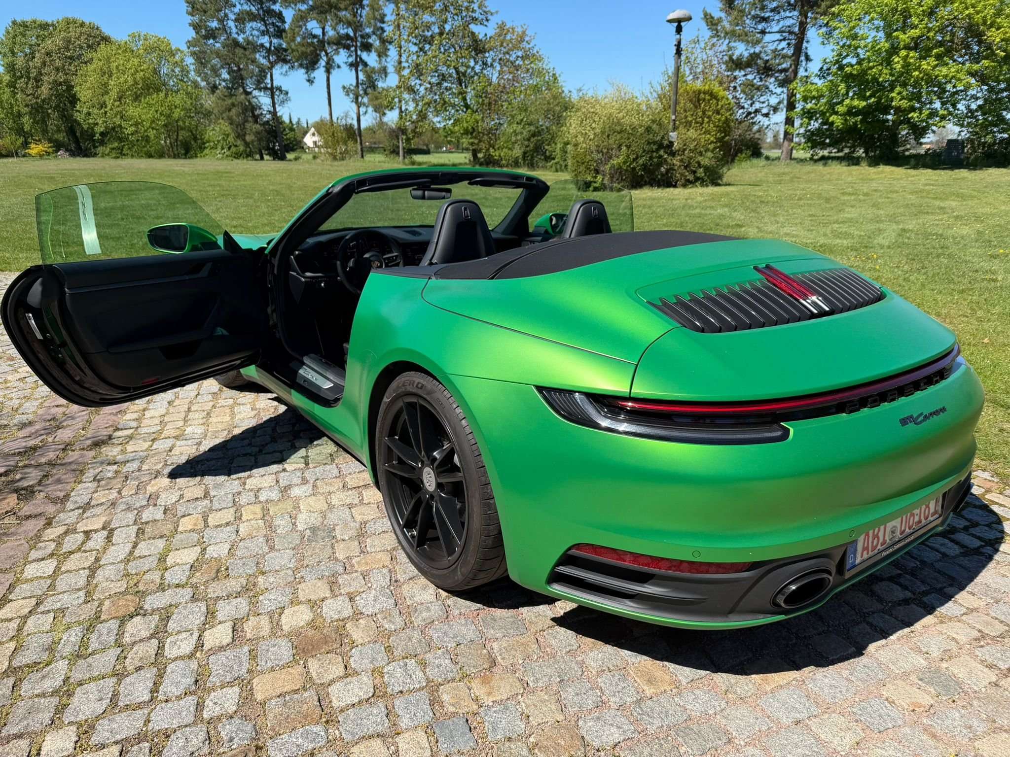 Second hand Porsche 911 
