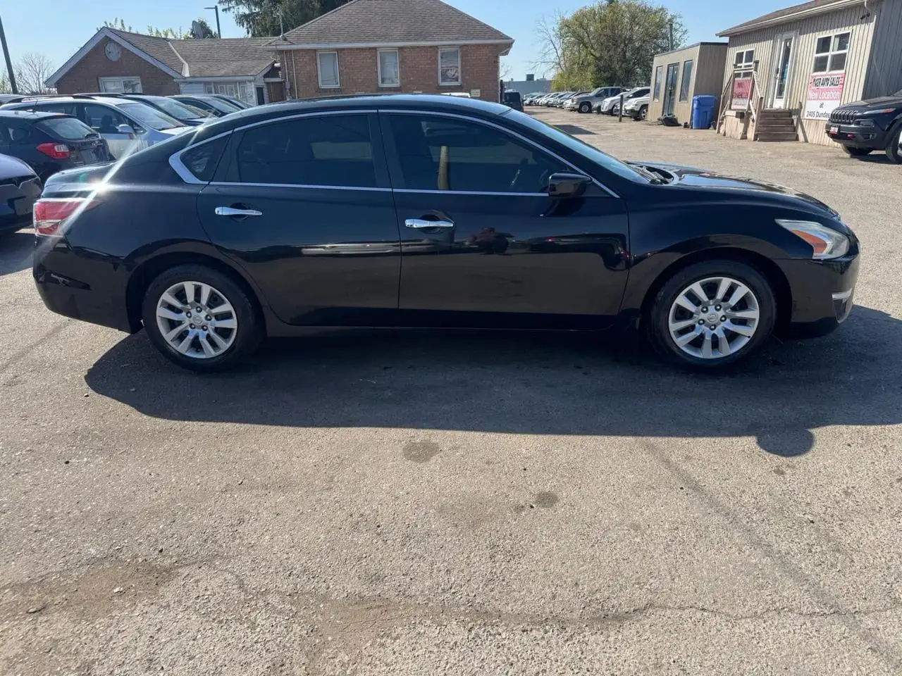 Nissan Altima снимка Nissan Altima