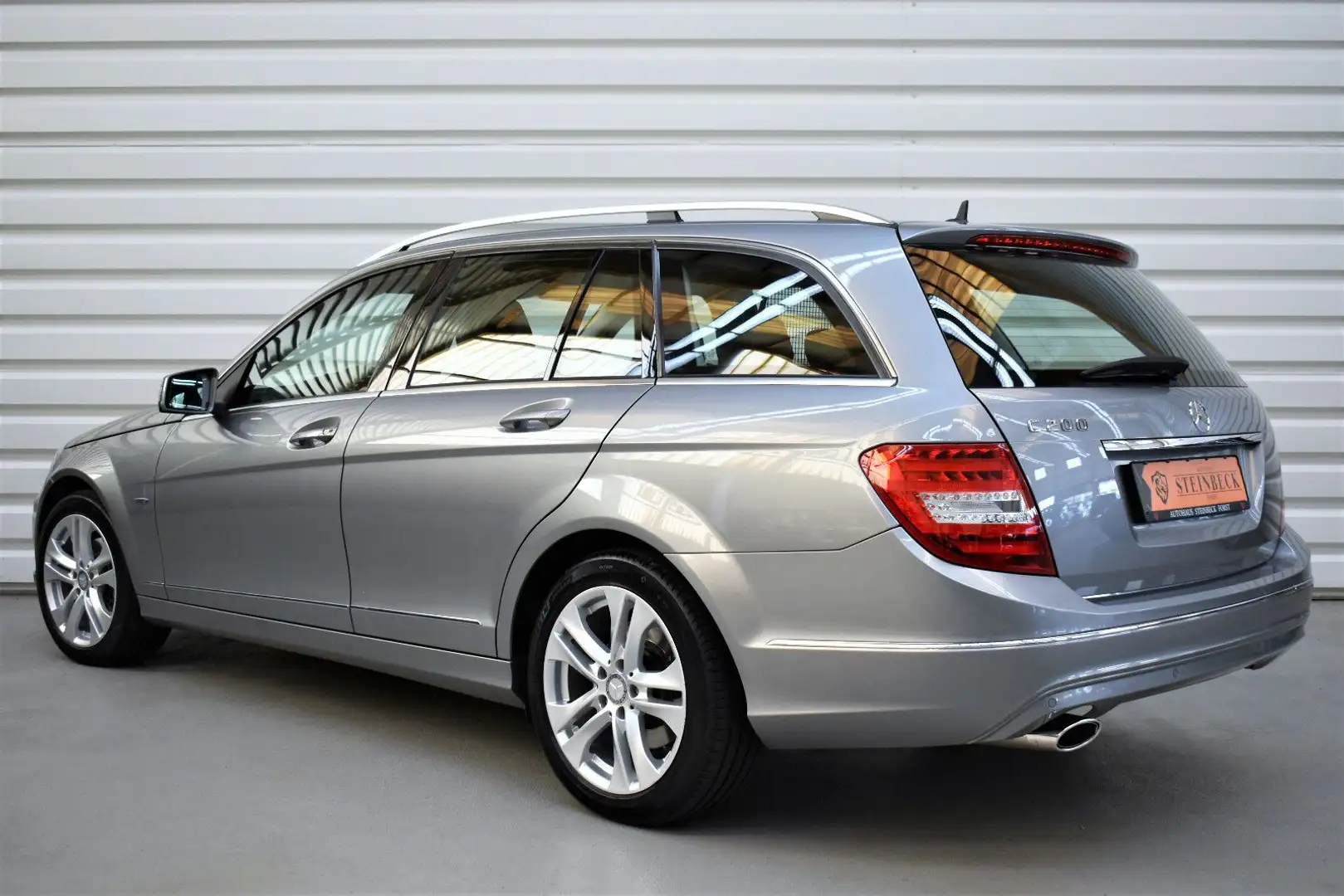 Mercedes-Benz C 200 C200T Avantgarde+Totwinkel+Bi-Xenon+Navi+56.000 Silber - 2