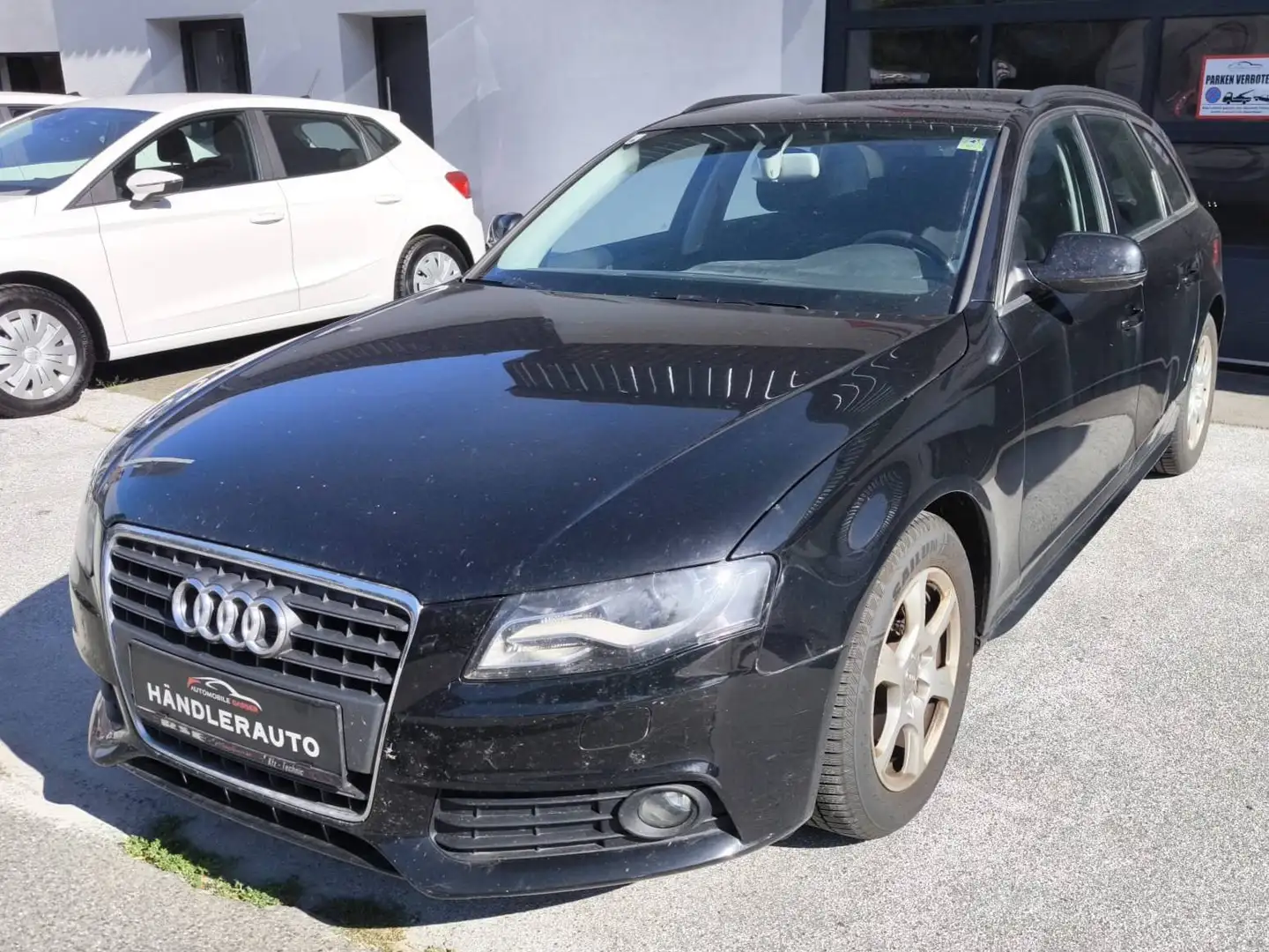 Audi A4 Avant 2,0 TFSI Schwarz - 2