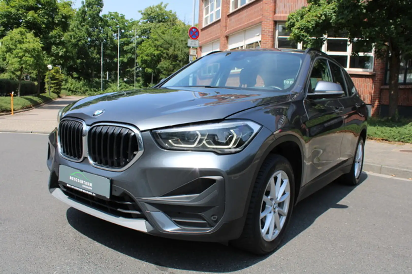 BMW X1 sDrive18d Advantage Leder/Kamera/LED/Scheckhe Grigio - 2