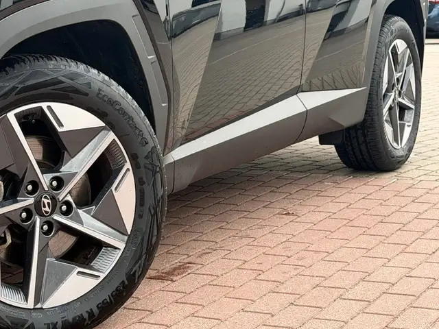Hyundai Tucson view 9