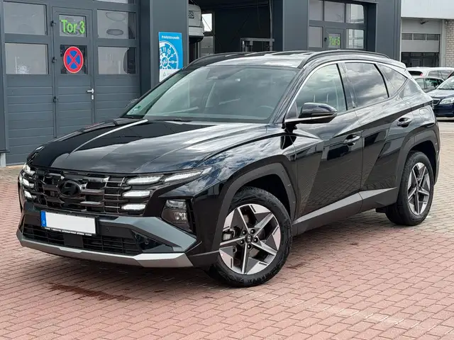 Hyundai Tucson main image