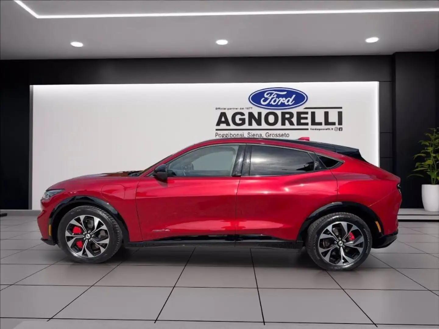 Ford Mustang Mach-E AWD Elettrico Standard 269CV Rosso - 2