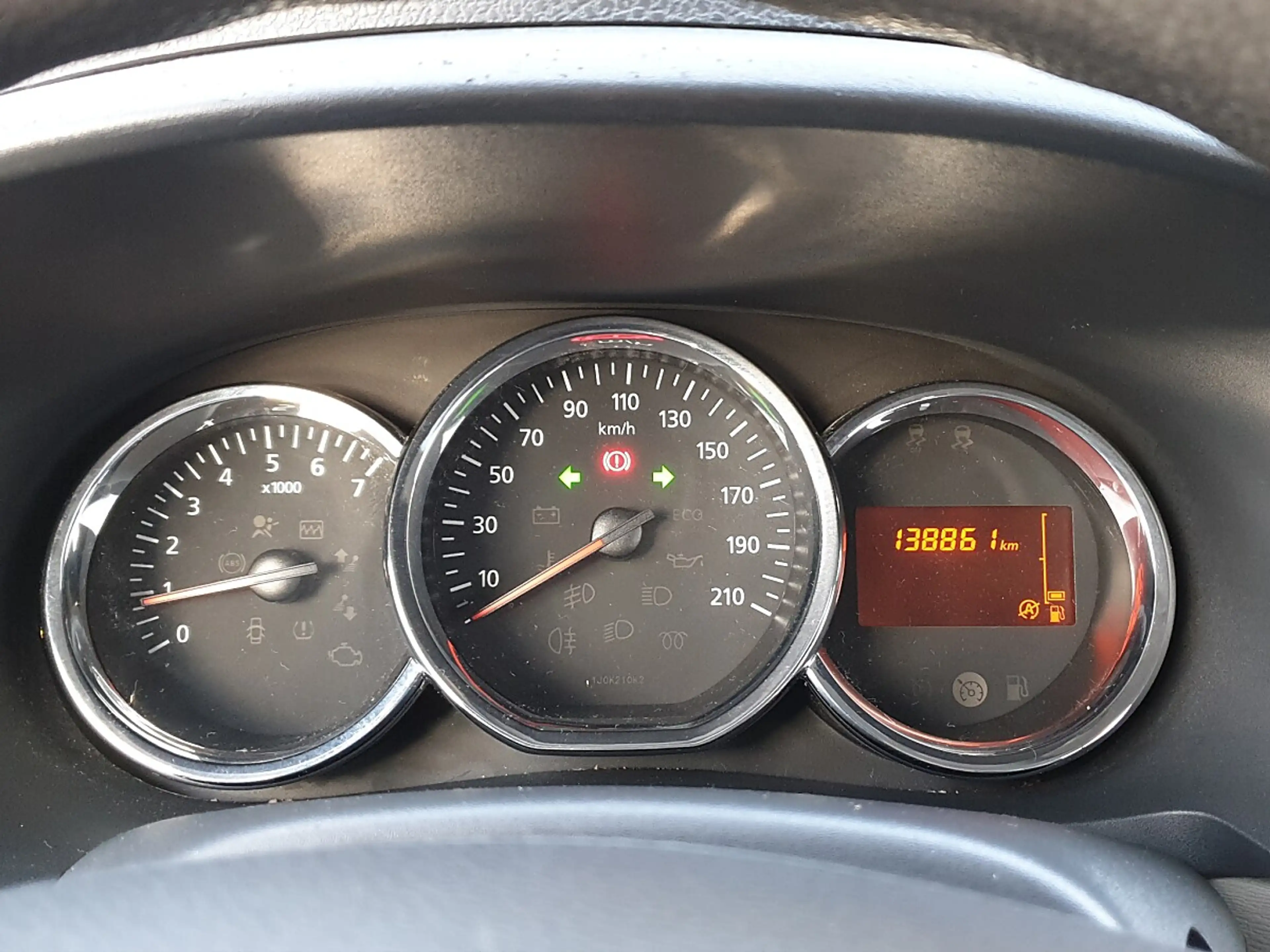 Dacia Lodgy Supreme SCe 100 S&S — photo 12
