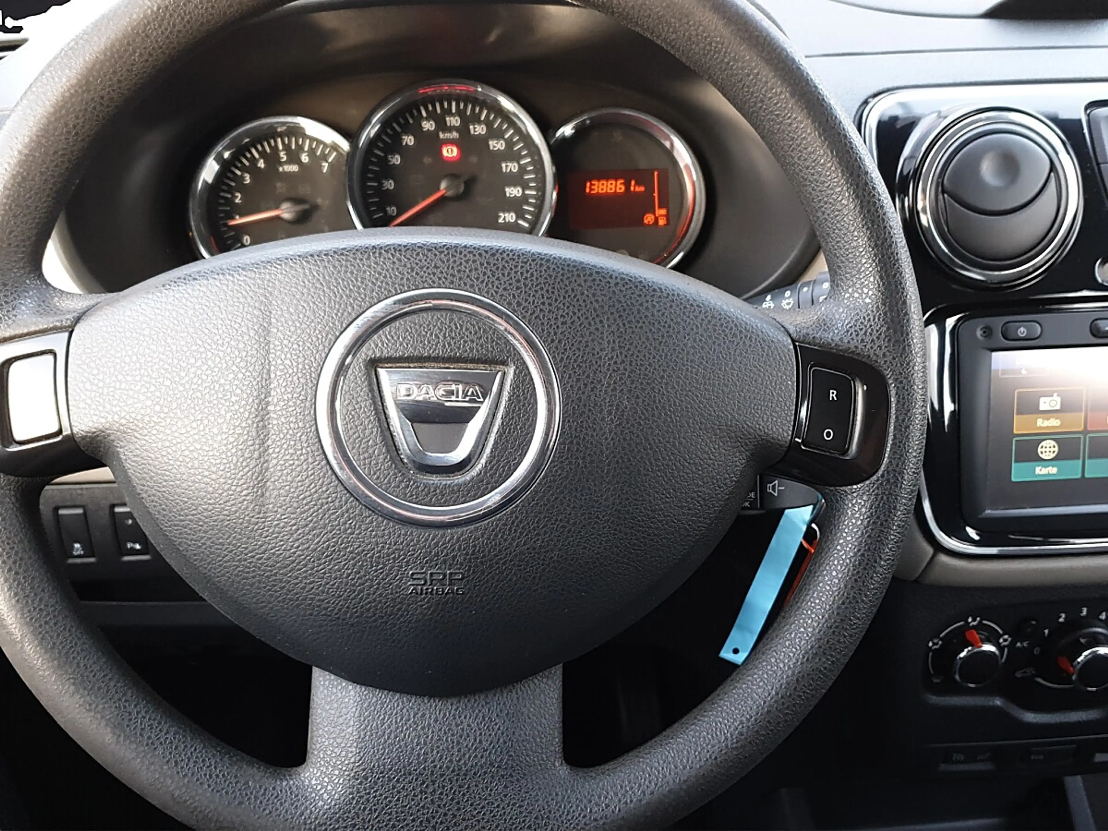 Dacia Lodgy Supreme SCe 100 S&S — photo 10