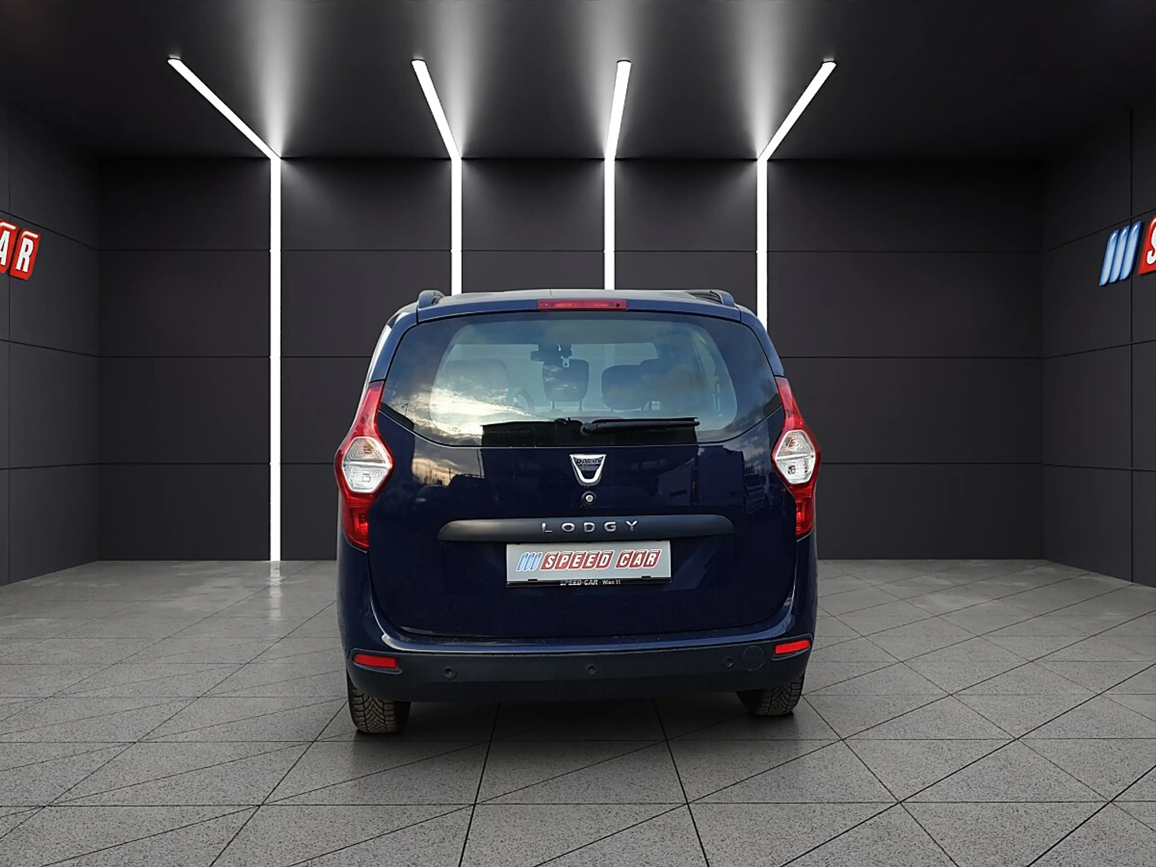 Dacia Lodgy Supreme SCe 100 S&S — photo 6