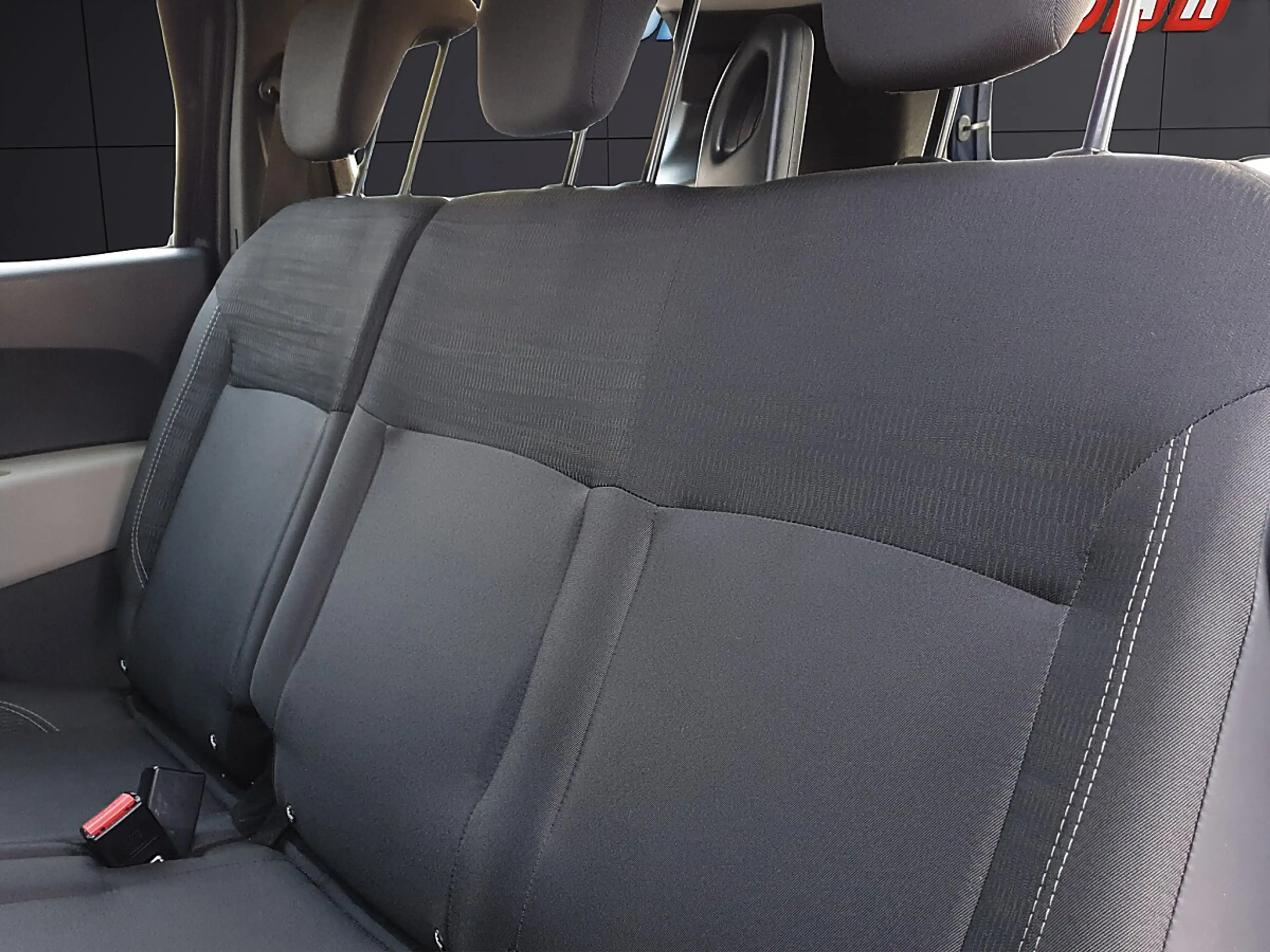 Dacia Lodgy Supreme SCe 100 S&S — photo 13