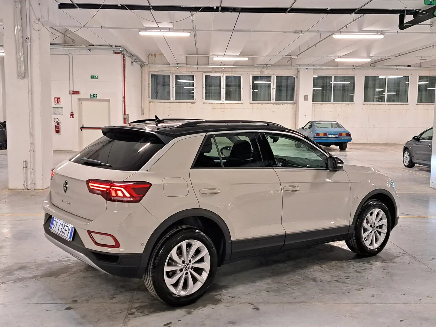 Volkswagen T-Roc 1000 TSI 116CV Edition Plus ***Km. Zero*** Beige - 2