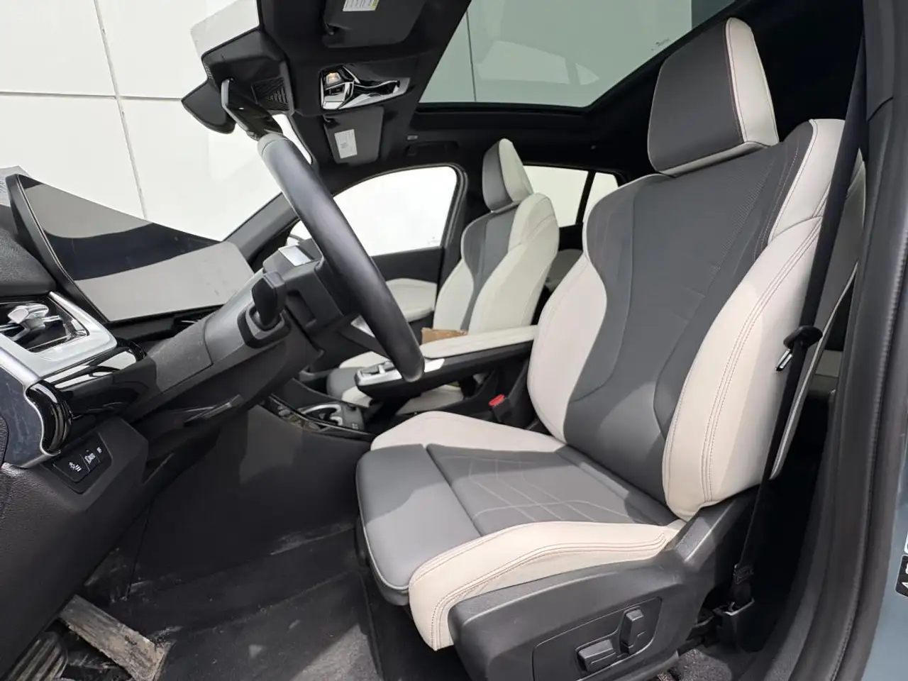 BMW X2 photo BMW X2