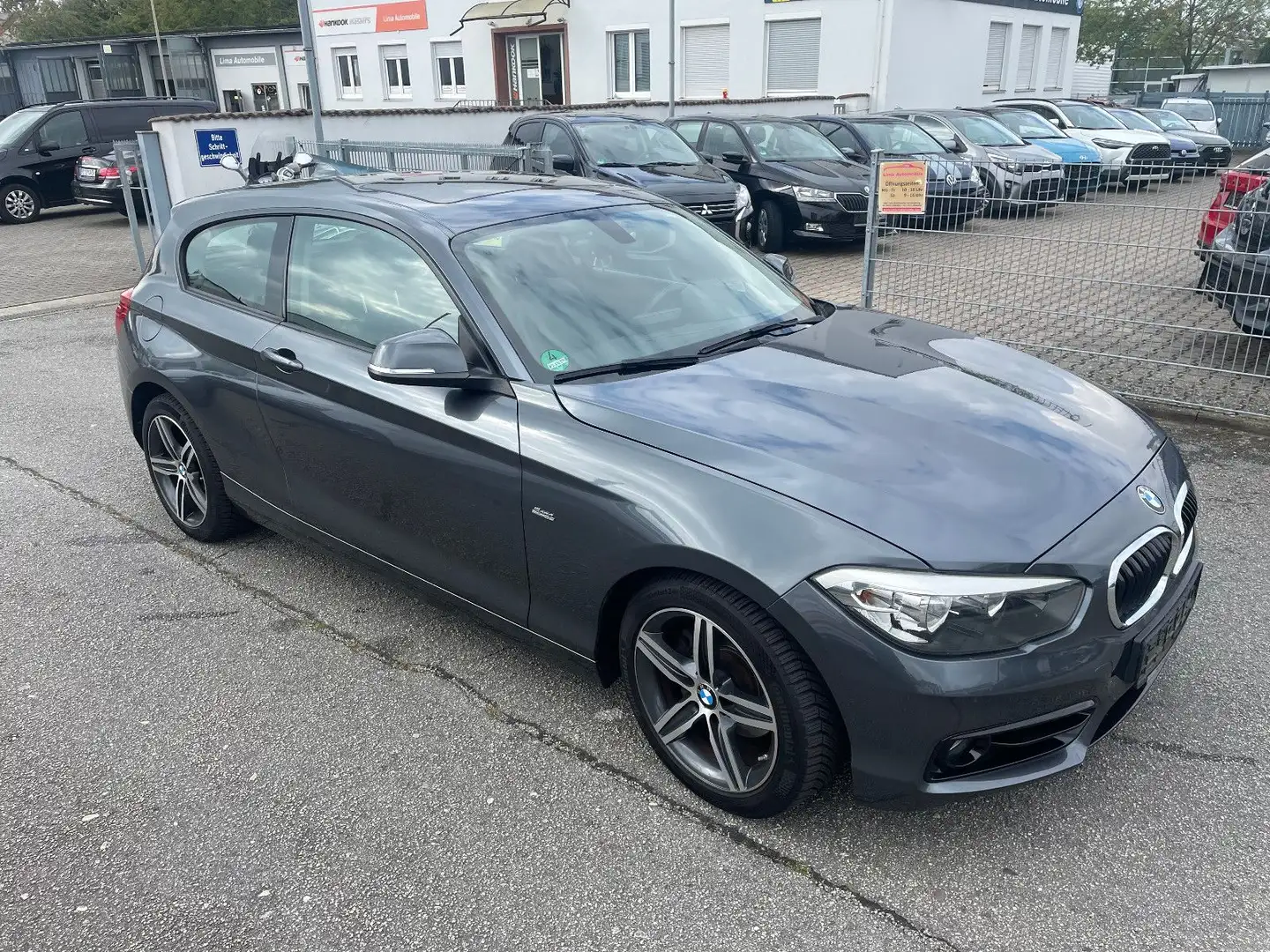 BMW 120 i Sport Line/SD/ Grau - 2