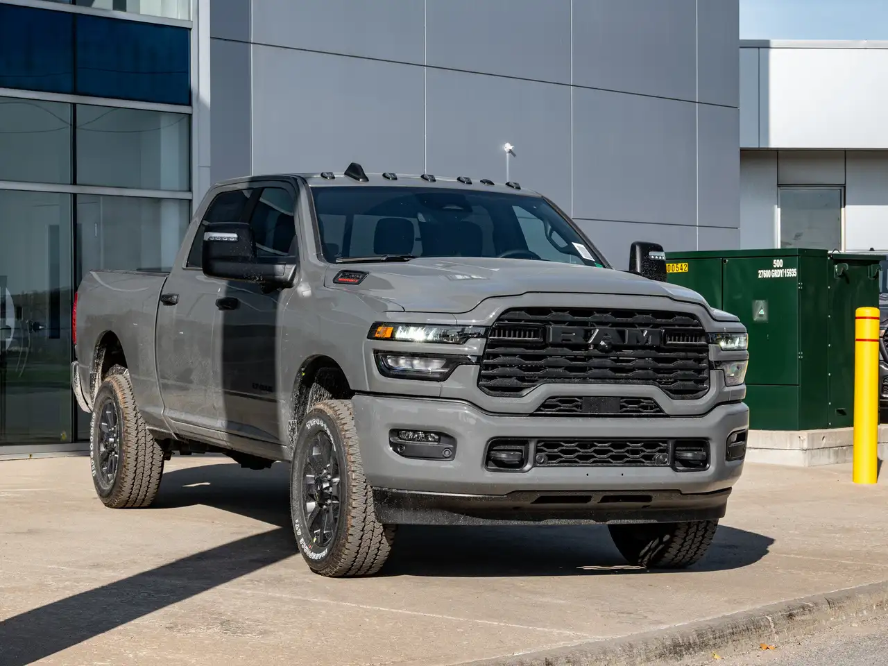 RAM 2500 снимка RAM 2500
